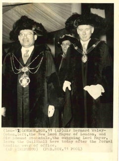 Sir Bernard Waley Cohen – Vintage-Fotografie – 1960