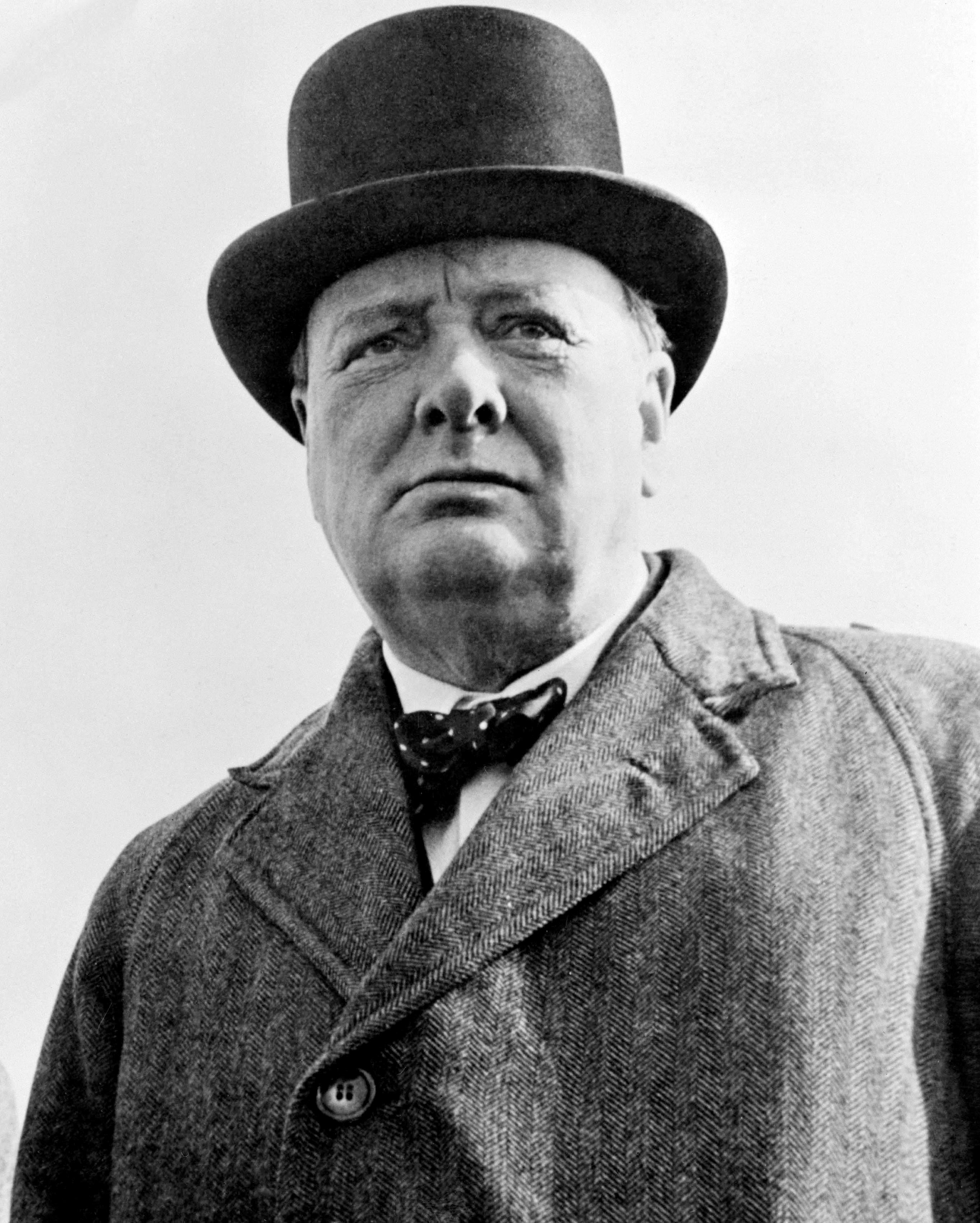 Unknown Black and White Photograph - Sir Winston Churchill in Tophat Globe Photos Fine Art Print