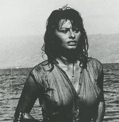 Sophia Loren "Boy on a Dolphin" 1957 Press Print