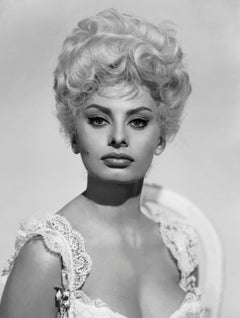 Sophia Loren "Heller in Pink Tights" Globe Photos Fine Art Print