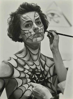 Femme araignée - Photo vintage b/w, années 1980