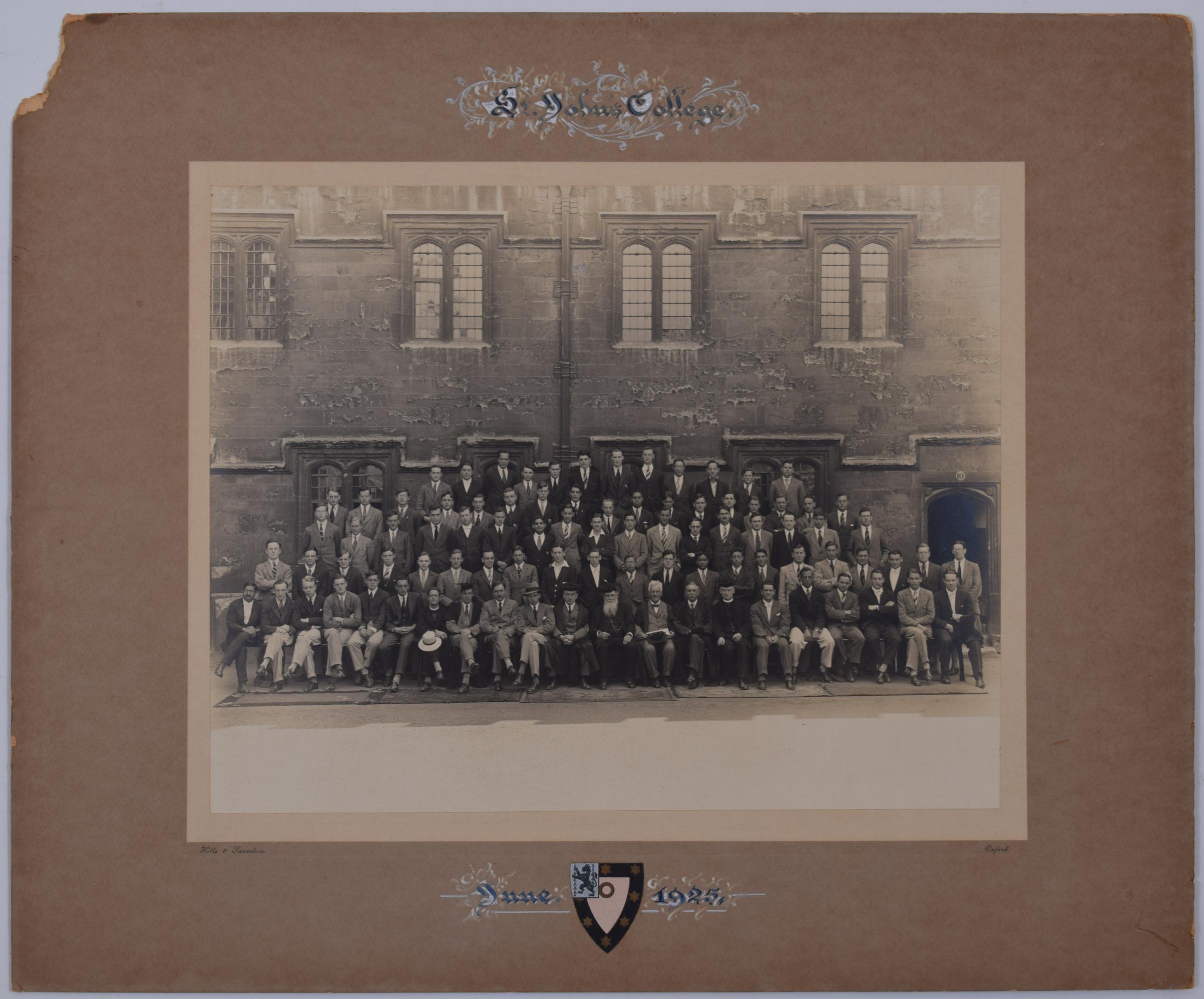Photographie du St John's College d'Oxford, années 1920 par Hills & Saunders en vente 3