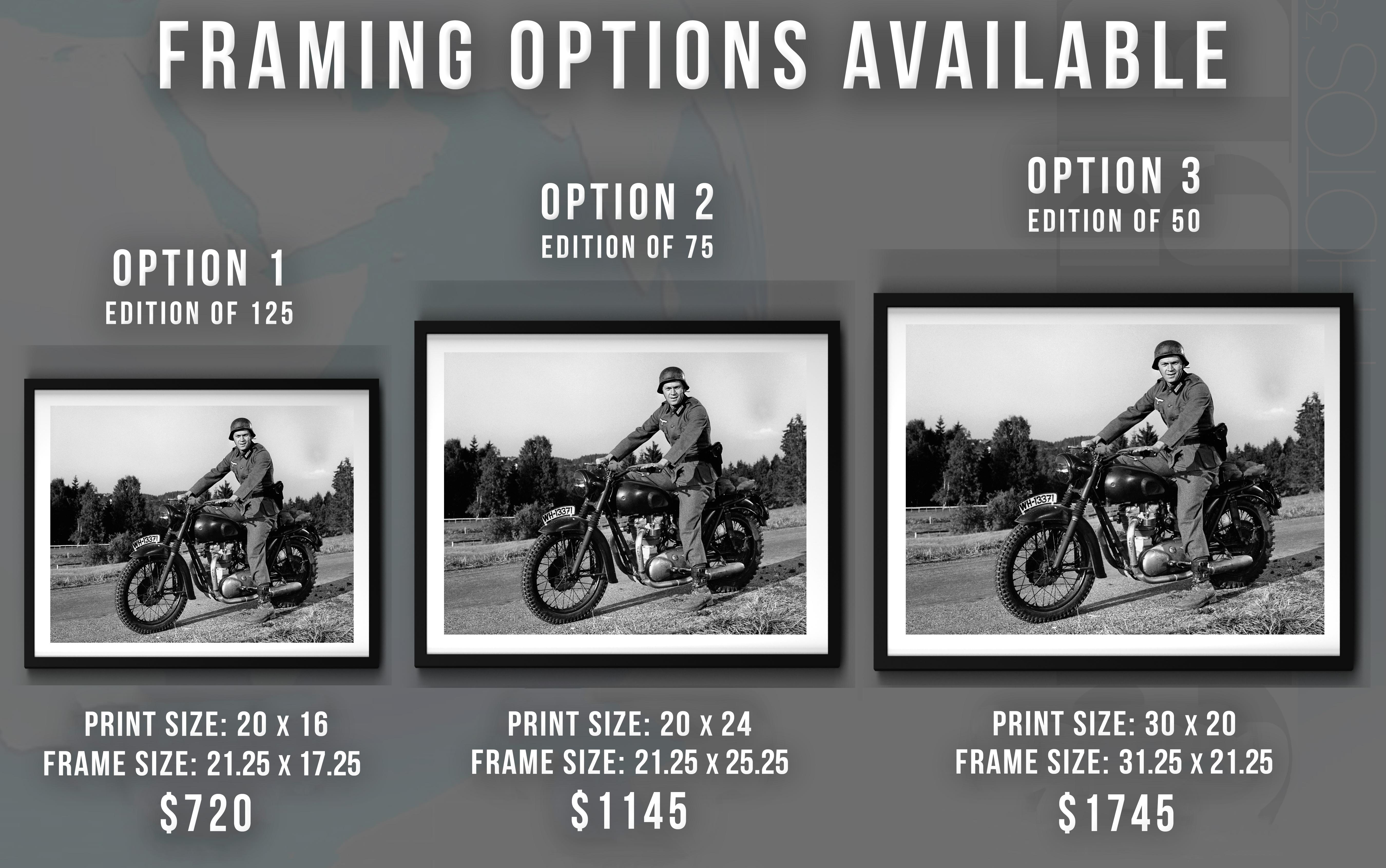 Steve McQueen à vélo « The Great Escape » Globe Photos - Impression d'art - Noir Portrait Photograph par Unknown