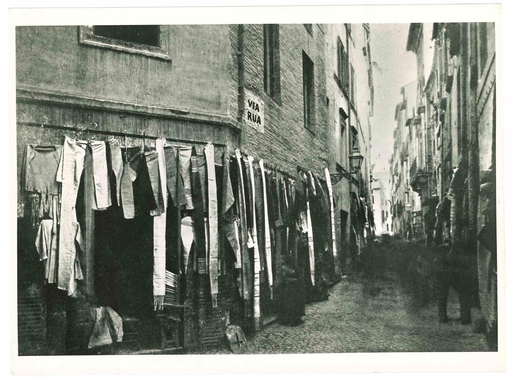 Unknown Landscape Photograph - Streets Of Rome - Vintage Photograph - Early 20th Century