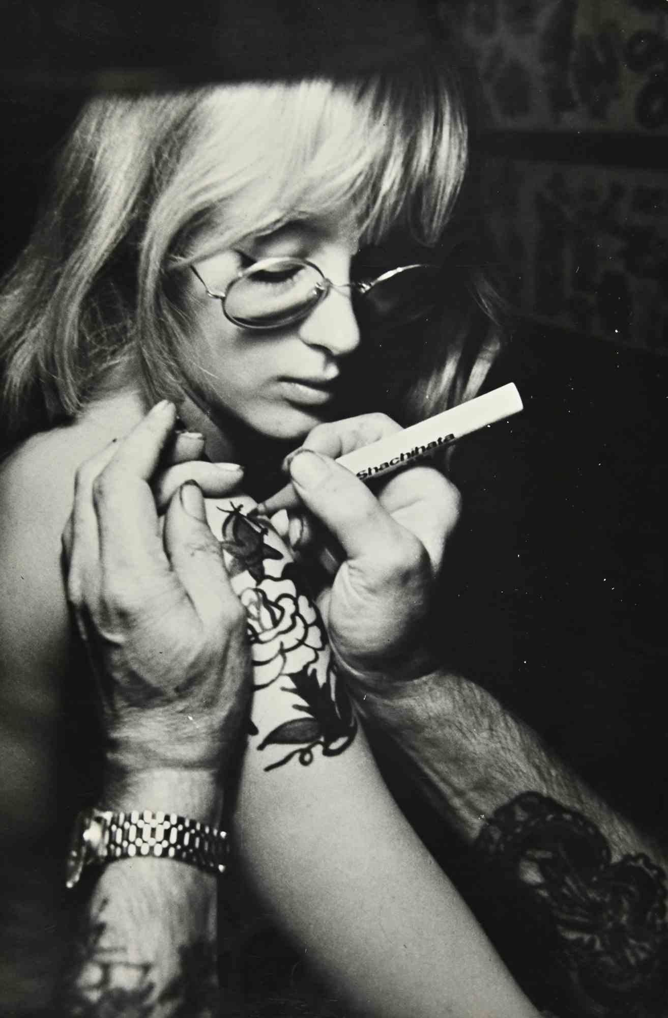 Unknown Figurative Photograph - Tattoo Girl - Vintage Photograph - 1960s