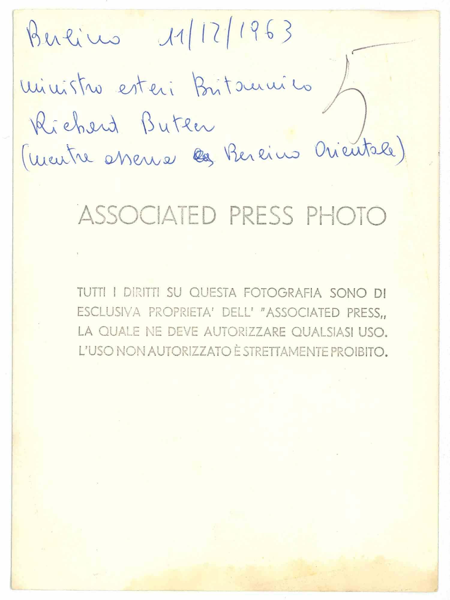 Il ministro degli Esteri britannico Richard Butler - Fotografia d'epoca - 1963 - Photograph di Unknown