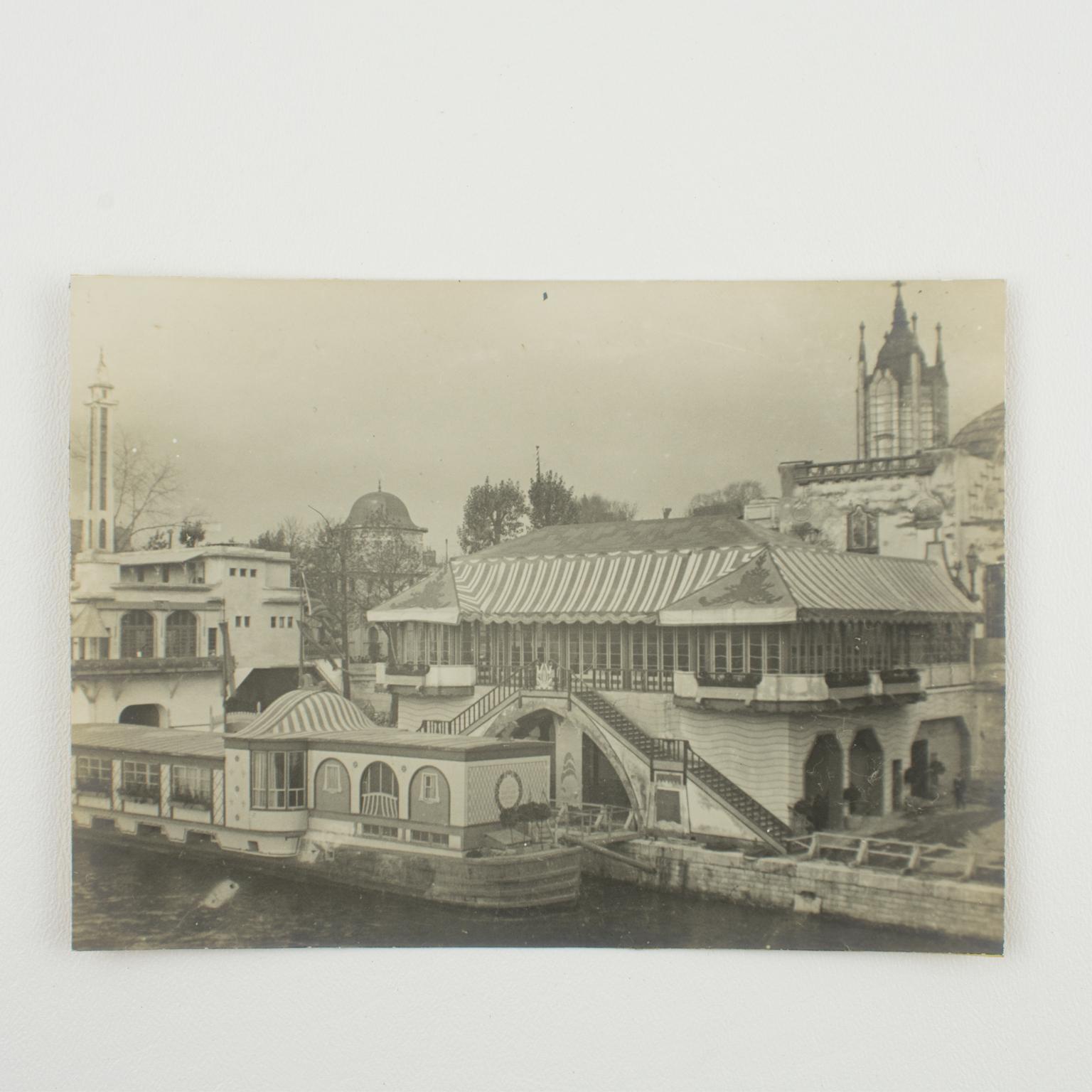 L'esposizione di Art Decor del 1925 a Parigi, fotografia alla gelatina d'argento B e W in vendita 2