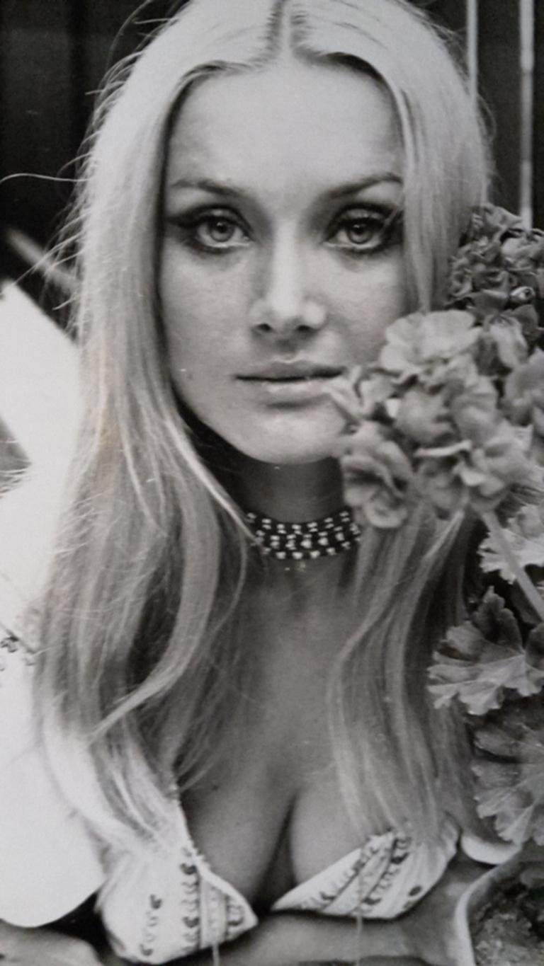Unknown Figurative Photograph - The German-American Actress Barbara Bouchet - Vintage Photograph - 1970