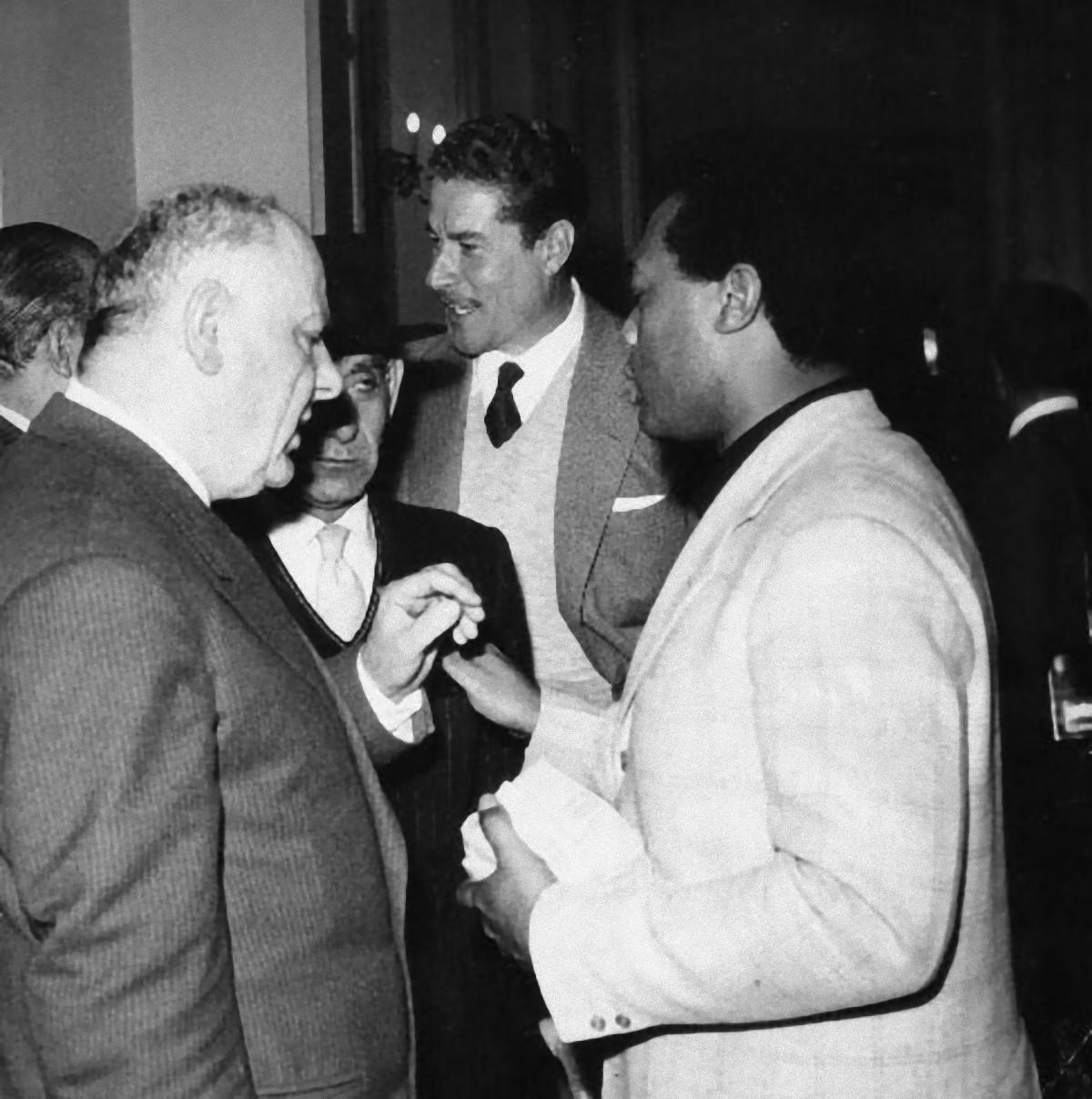 Portrait Photograph di Unknown - L'attore italiano Amedeo Nazzari - Fotografia vintage in b/n - Anni '60