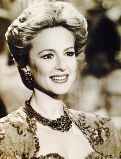 Die italienische Schauspielerin und Sängerin Loretta Goggi – Vintage b/w Foto – 1980