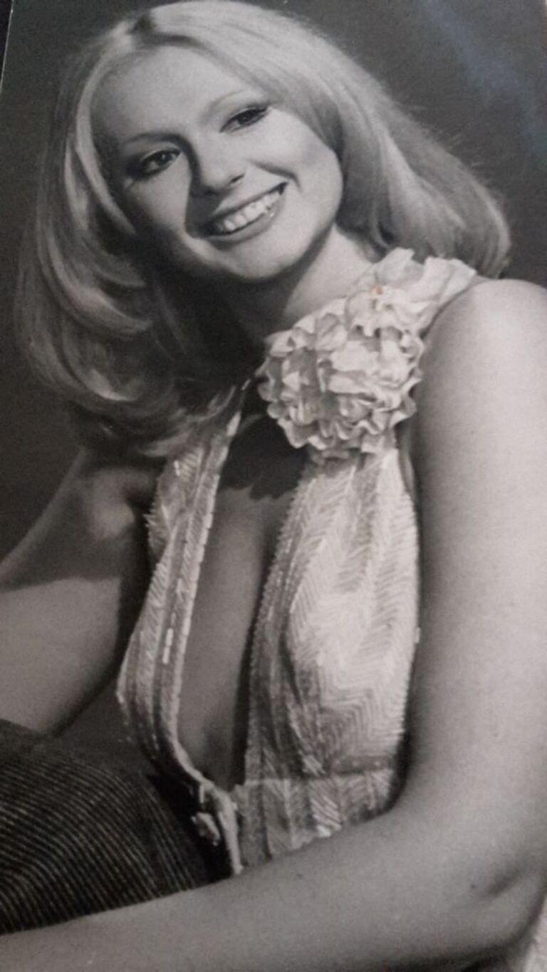 Portrait Photograph de Unknown - La actriz y cantante italiana Loretta Goggi - Foto de época - Años 70