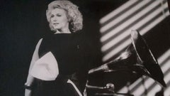 The Italian Actress and Singer Loretta Goggi - Vintage Foto - 1980s