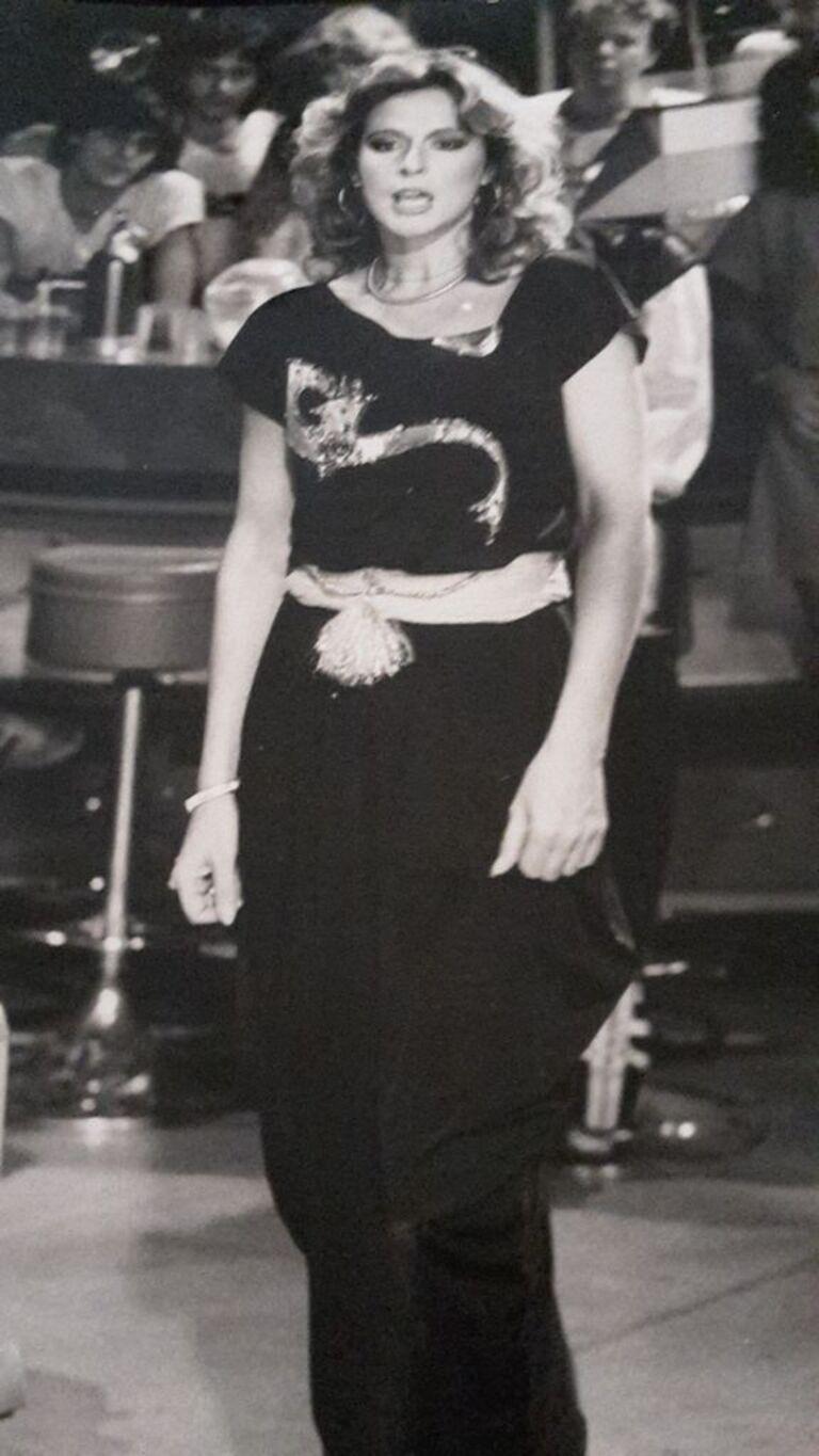 Portrait Photograph Unknown - The Italian Actress and Singer Loretta Goggi - Vintage photo - 1981