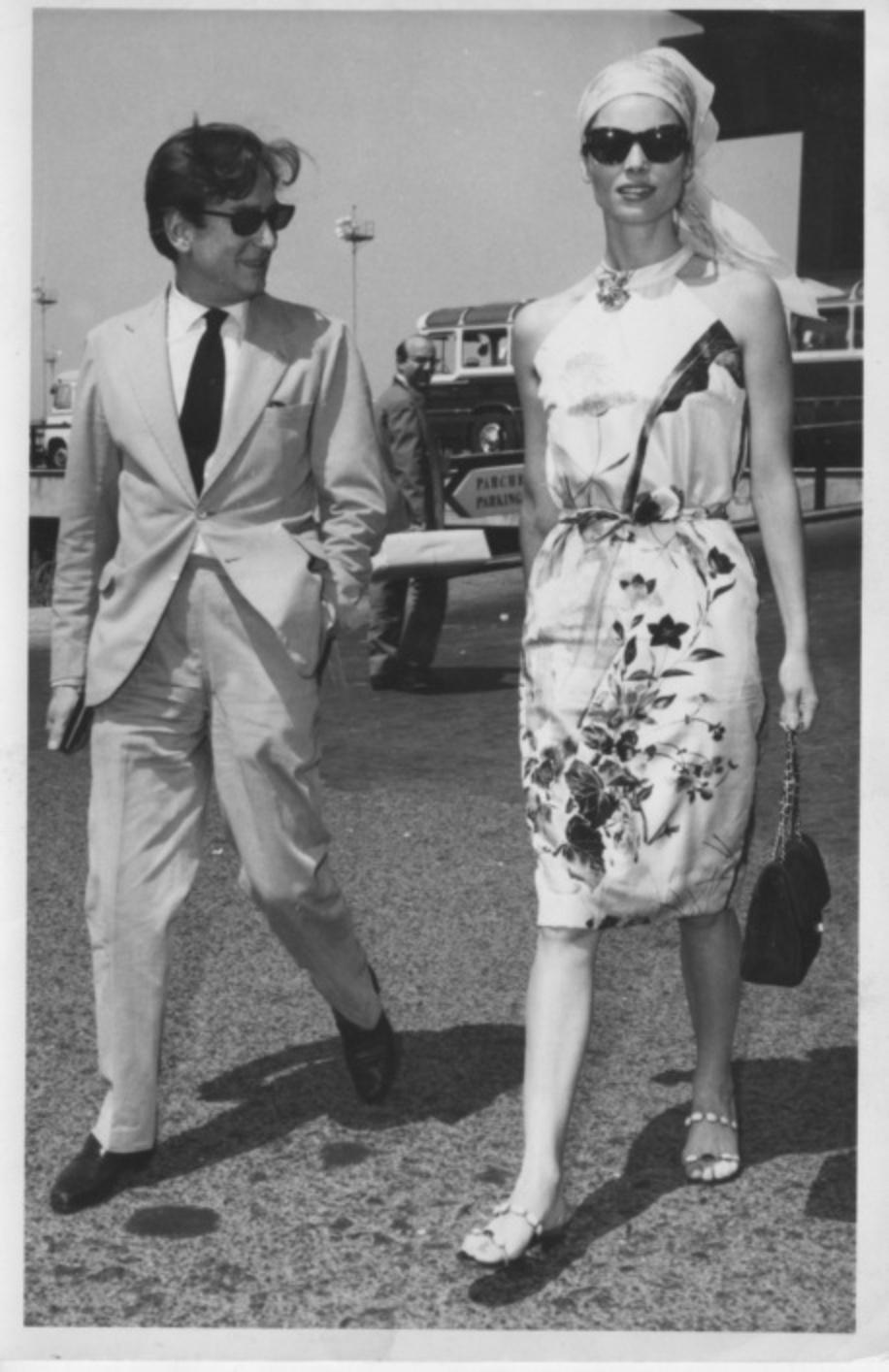 Unknown Figurative Photograph - The Italian Actress Elsa Martinelli with Willy Rizzo - Vintage Photo - 1960s