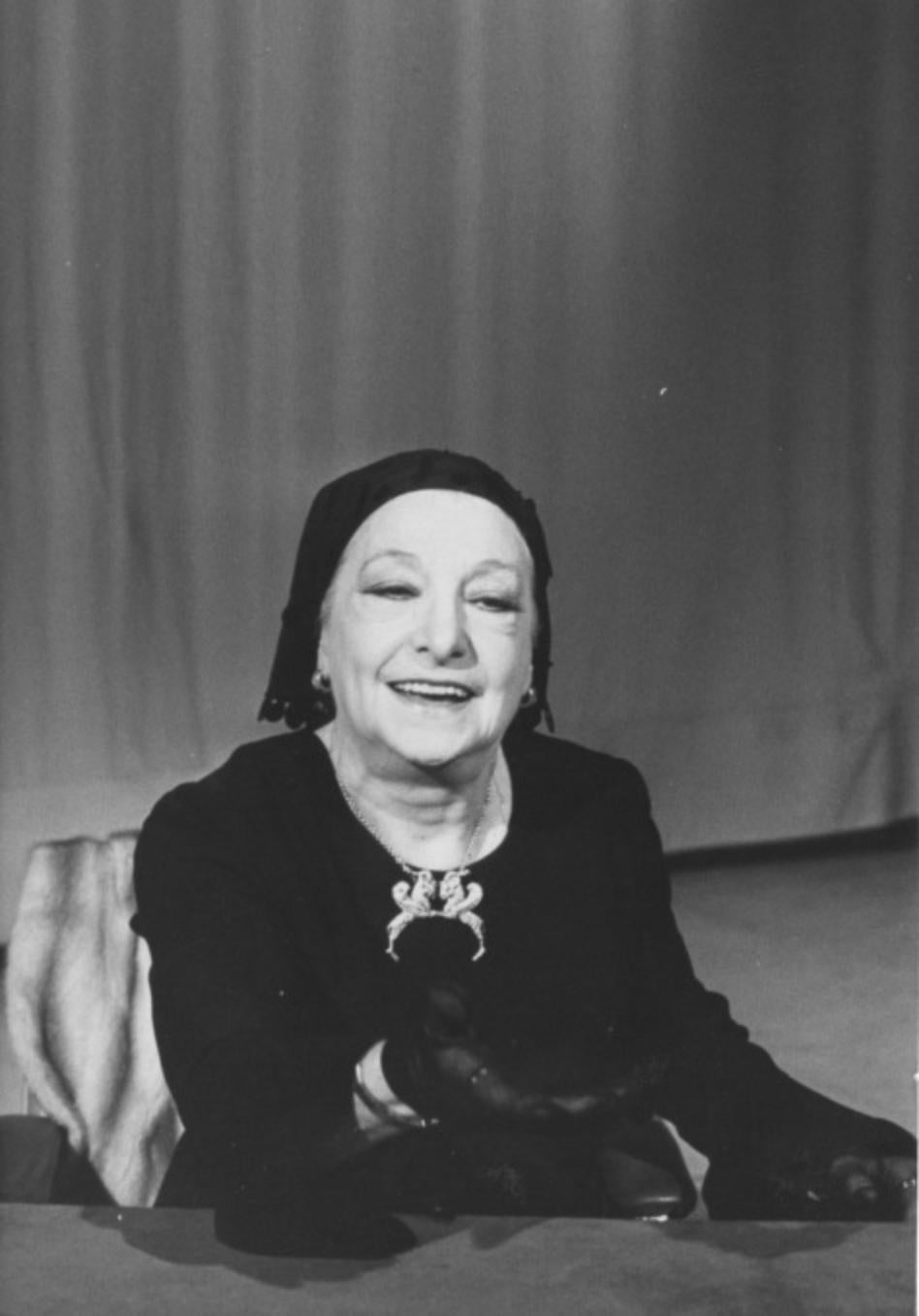 Figurative Photograph Unknown - La actrice italienne Paola Borboni - Photo vintage, années 1970