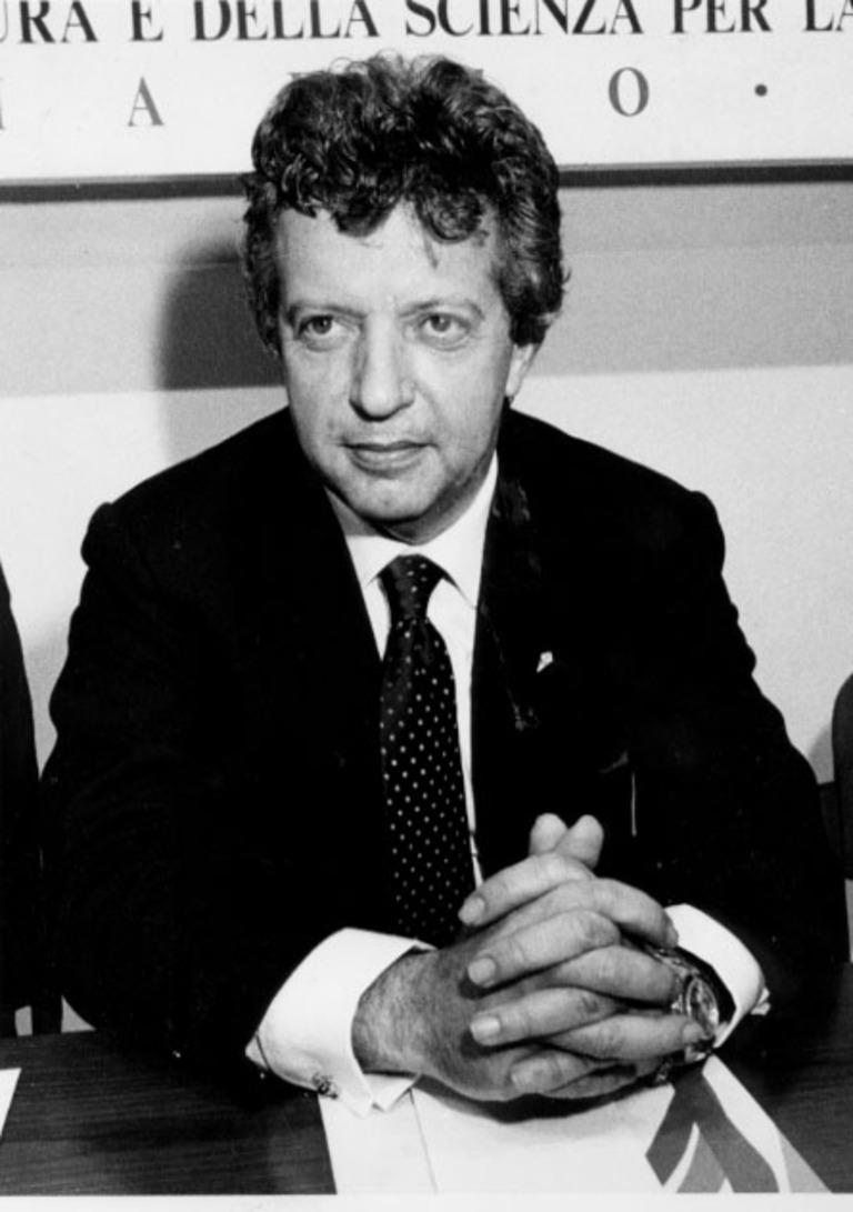 Portrait Photograph di Unknown - Il produttore cinematografico italiano Vittorio Cecchi Gori - Foto d'epoca in b/n - Anni '80