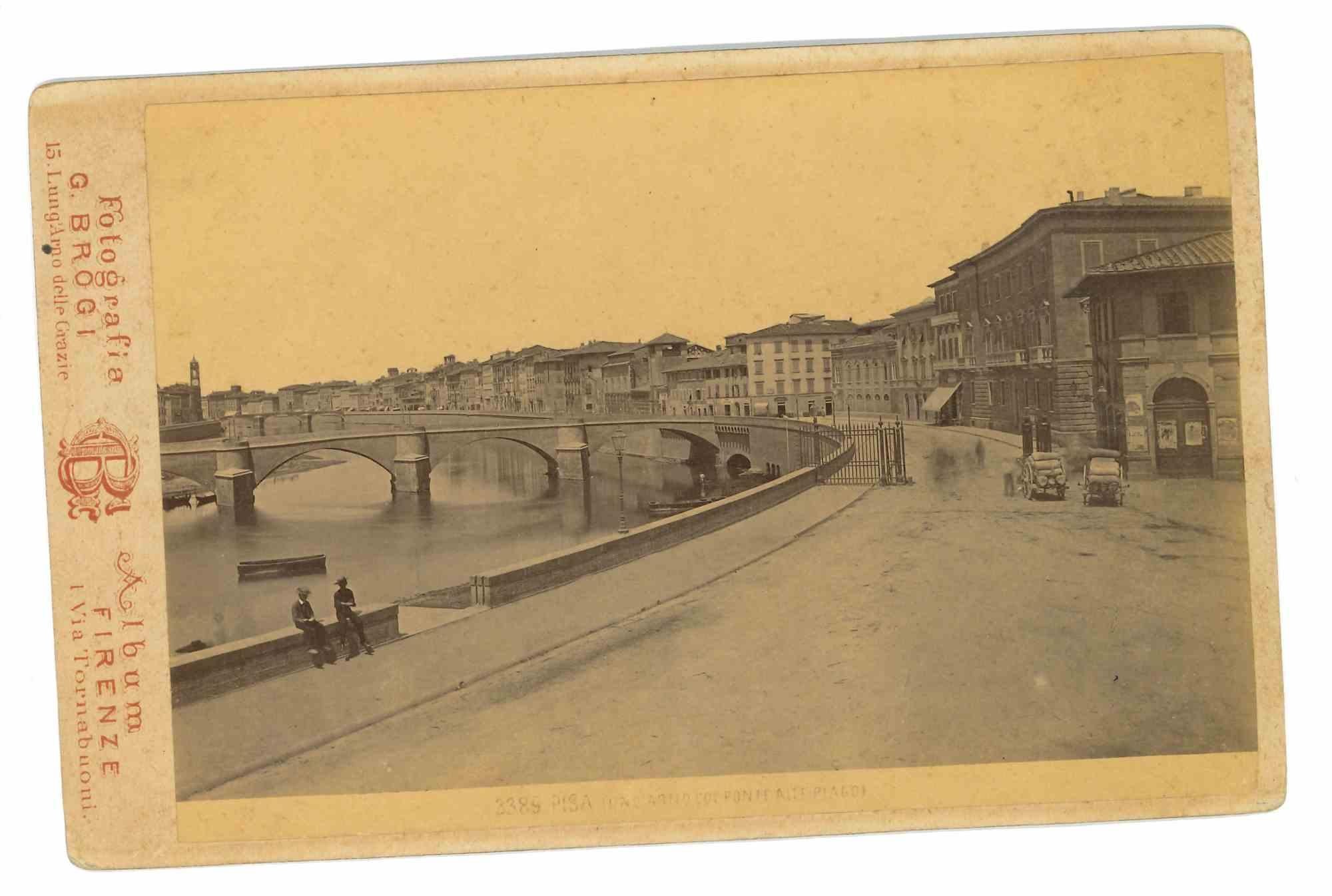 Unknown Figurative Photograph - The Old Days - Pisa, Lungarno Regio - Late 19th Century
