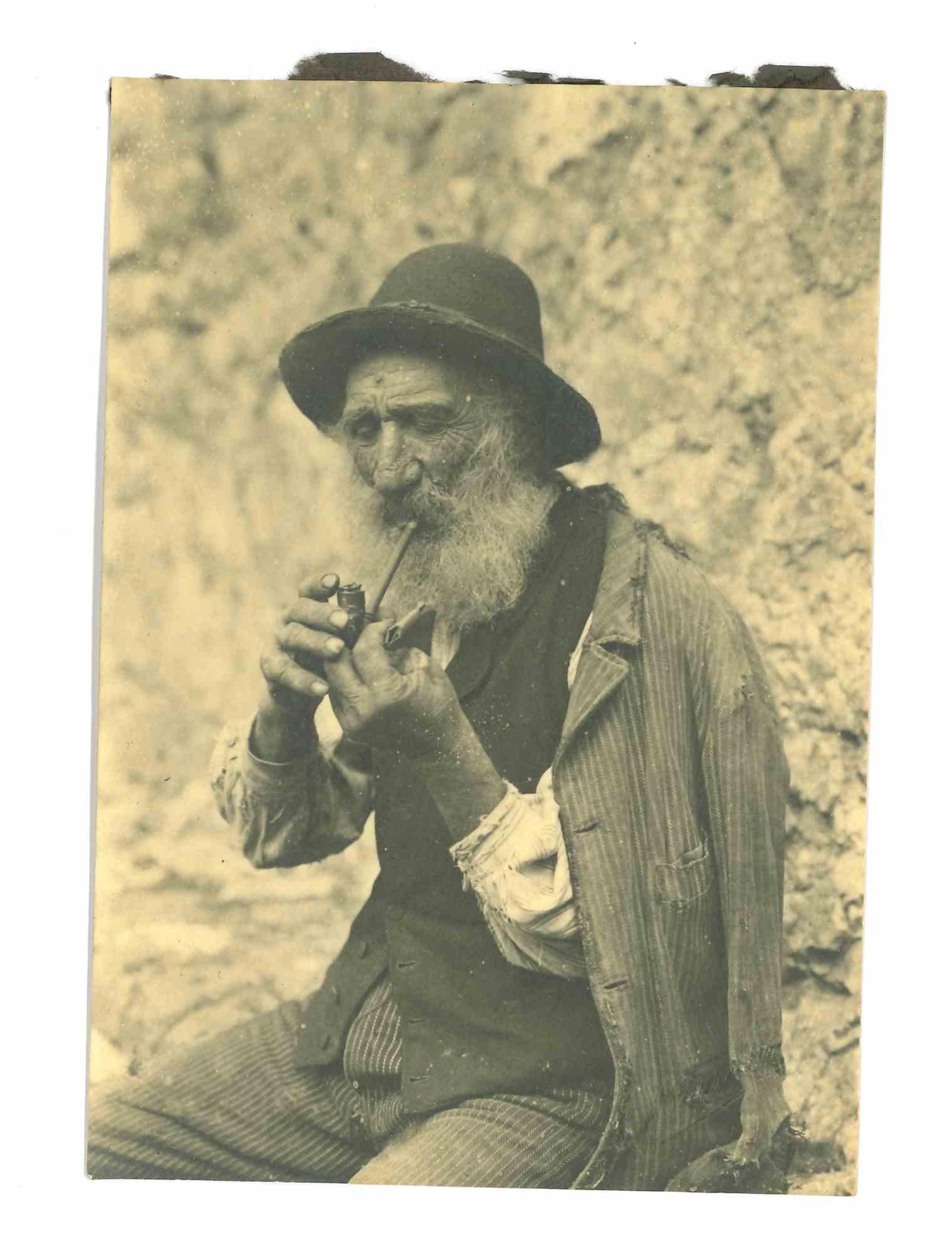 Unknown Portrait Photograph - The Old Days - Smoking - Early 20th Century