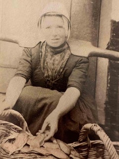 The Old Days - Frau in Hollandaise Kostüm - Anfang des 20. Jahrhunderts