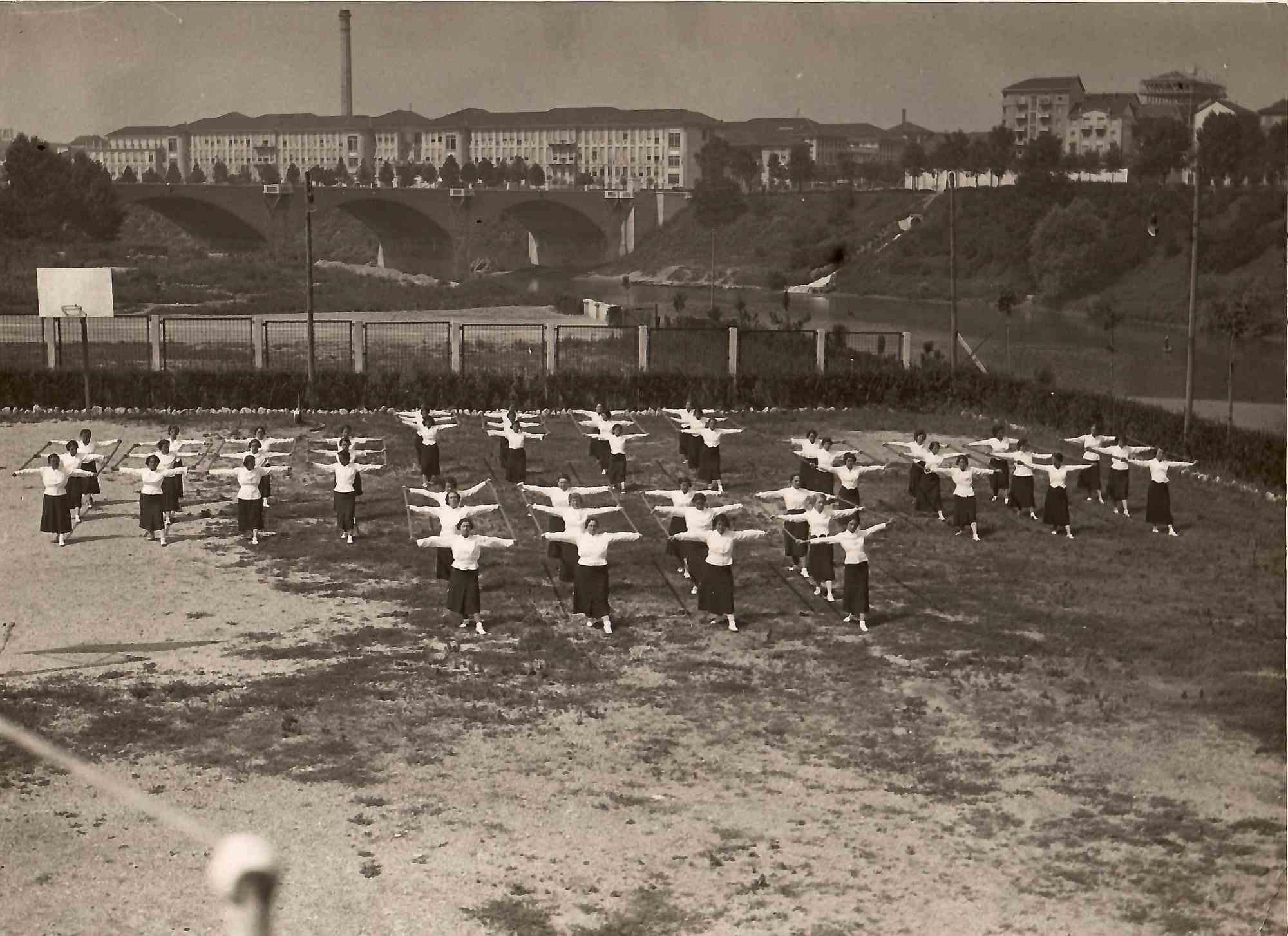 Unknown Black and White Photograph - The Physical Training of Girls - The Fascist Period- photograph - 1930s