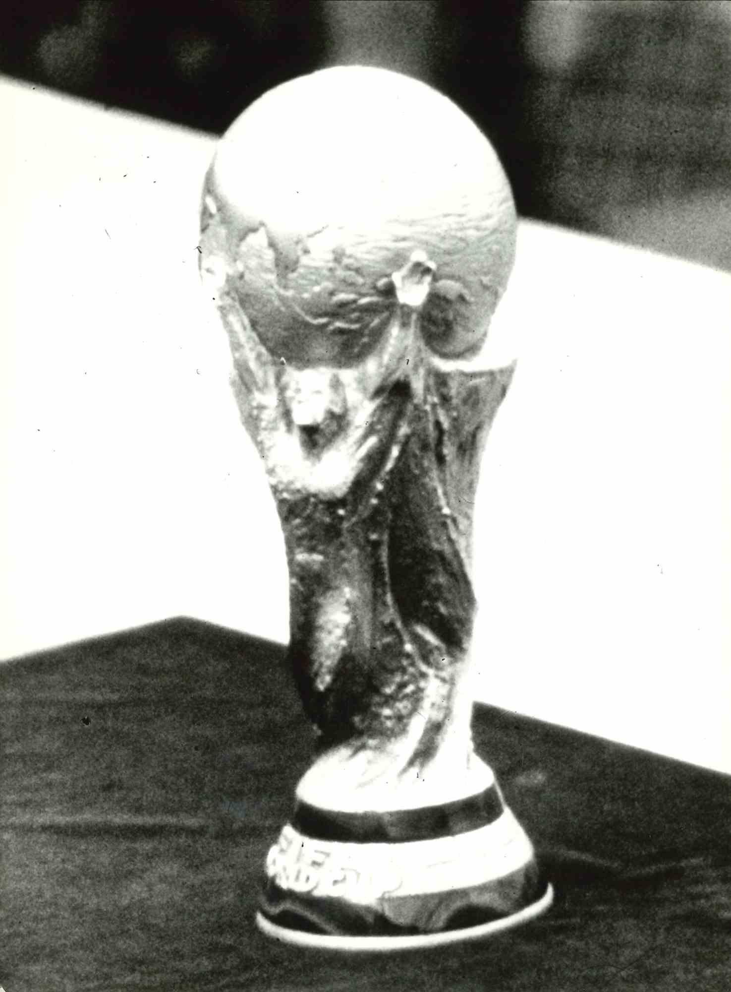 Figurative Photograph di Unknown - La Coppa del Mondo di calcio - Foto d'epoca - Anni '80