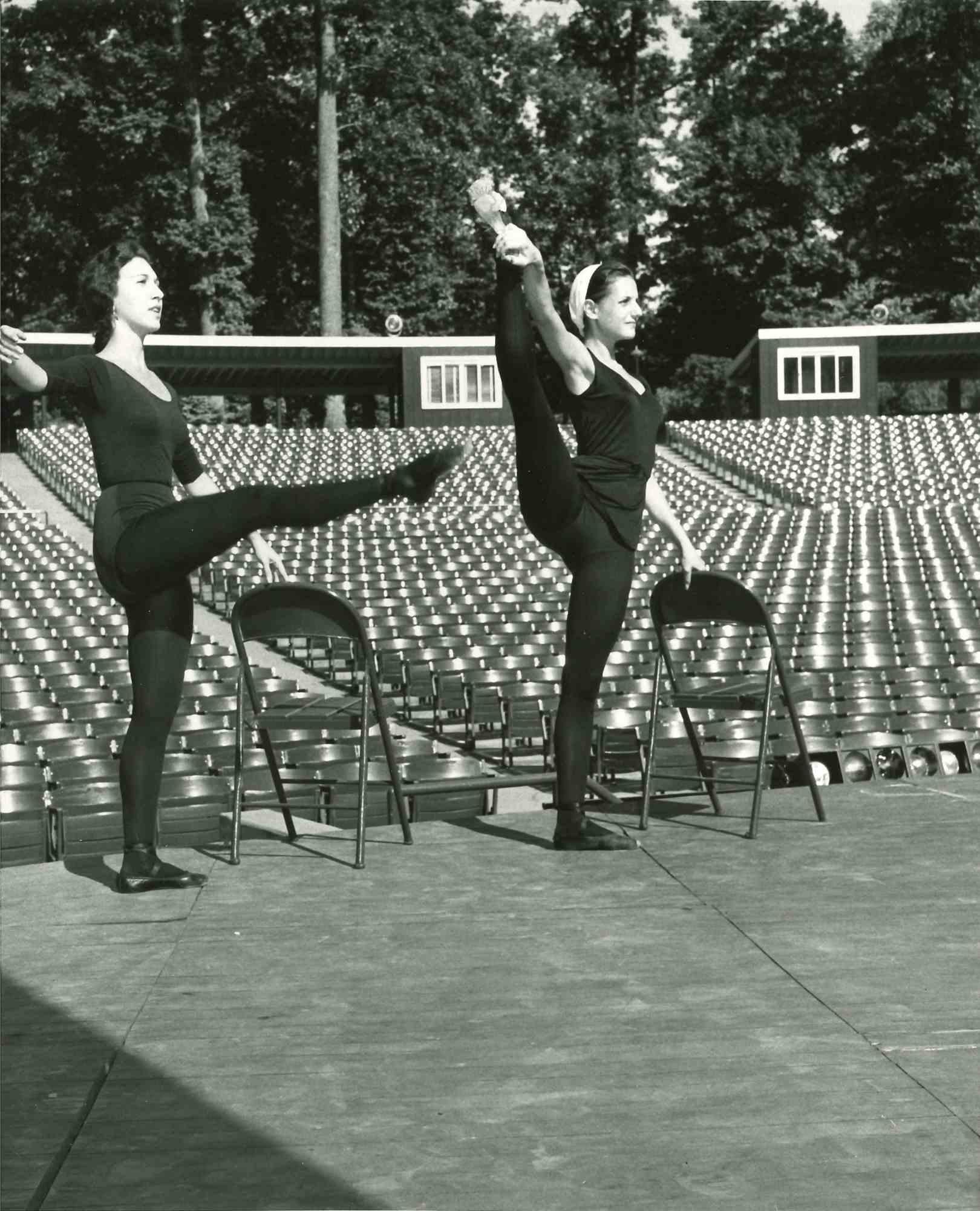 Unknown Figurative Photograph - U.S. Dancer - American Vintage Photograph - Mid 20th Century