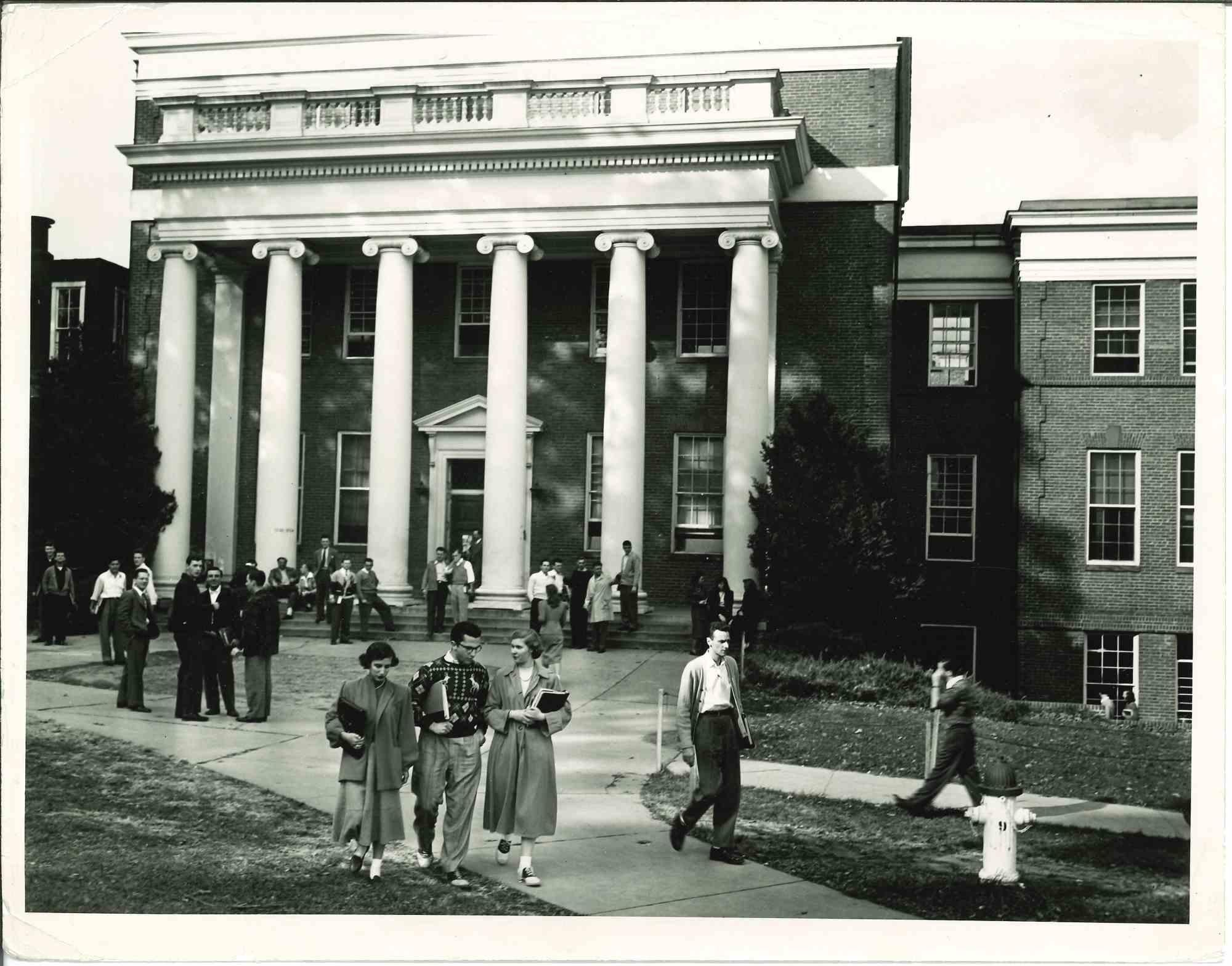 Unknown Figurative Photograph - U.S. School - American Vintage Photograph - Mid 20th Century
