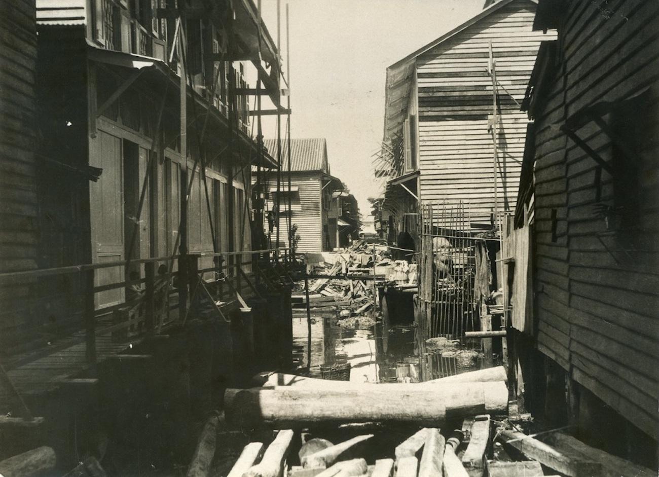 Unknown Black and White Photograph - View on the city of Sandakan - Vintage Photo 1938