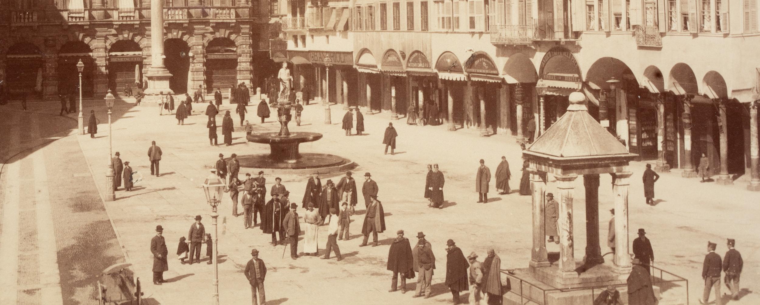 V. Florianello (19th century): View over the bustling Piazza delle Erbe with the city's inhabitants Verona marketplace, c. 1880, albumen paper print

Technique: albumen paper print

Inscription: Lower middle inscribed in the printing plate: 
