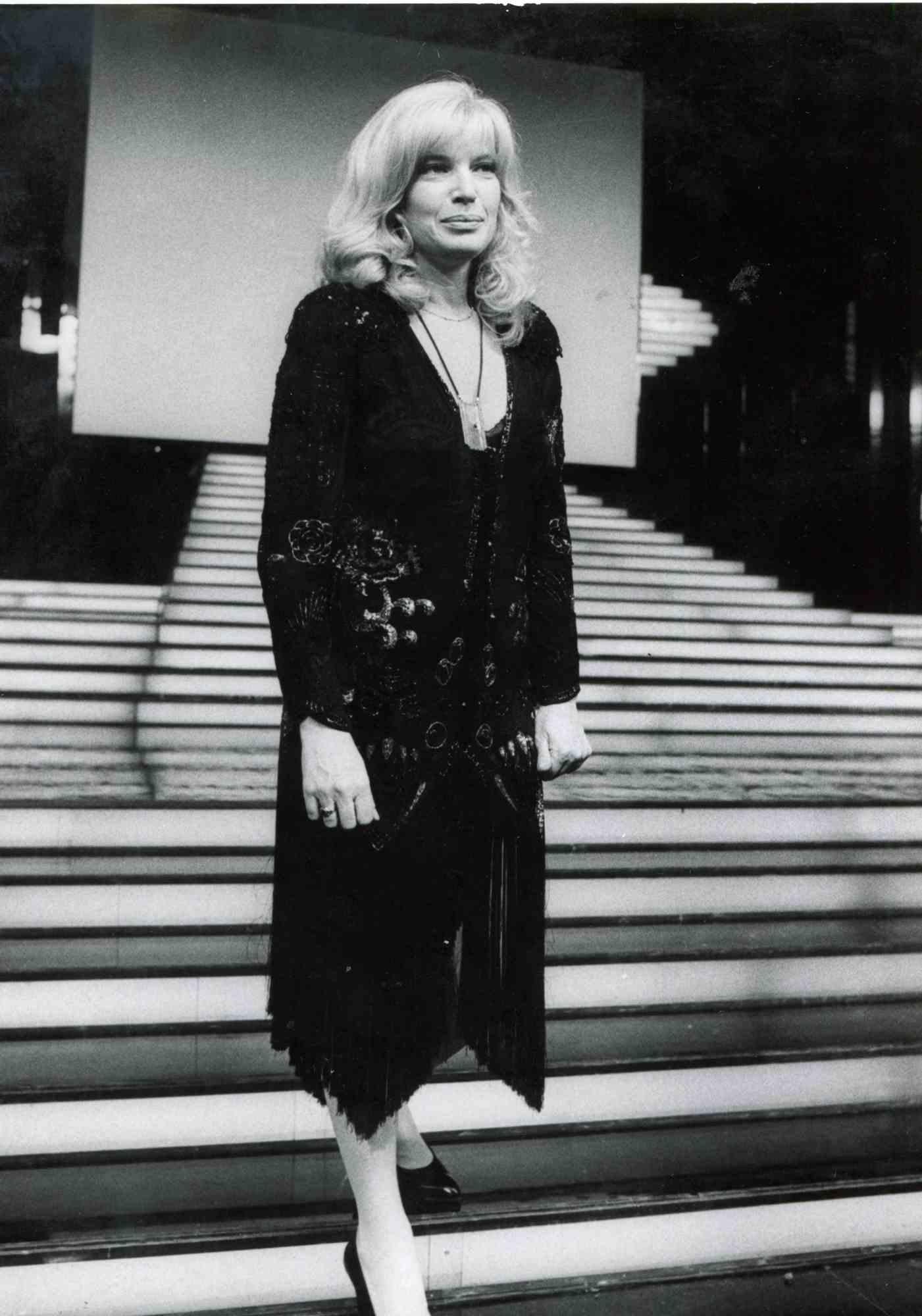 Vintage Portrait of Monica Vitti - Vintage b/w Photo - End of 1970s