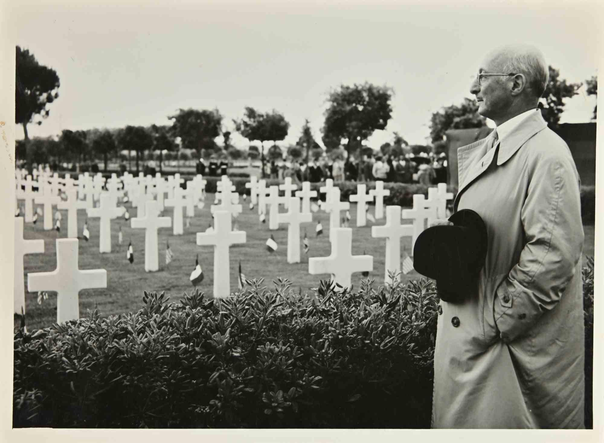 Unknown Figurative Photograph - War Cemetary - Vintage Photograph - 1950s