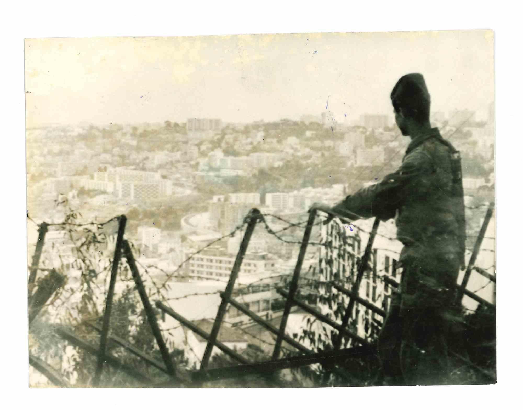 Unknown Figurative Photograph - War in Algeria  - Historical Photo - 1960s