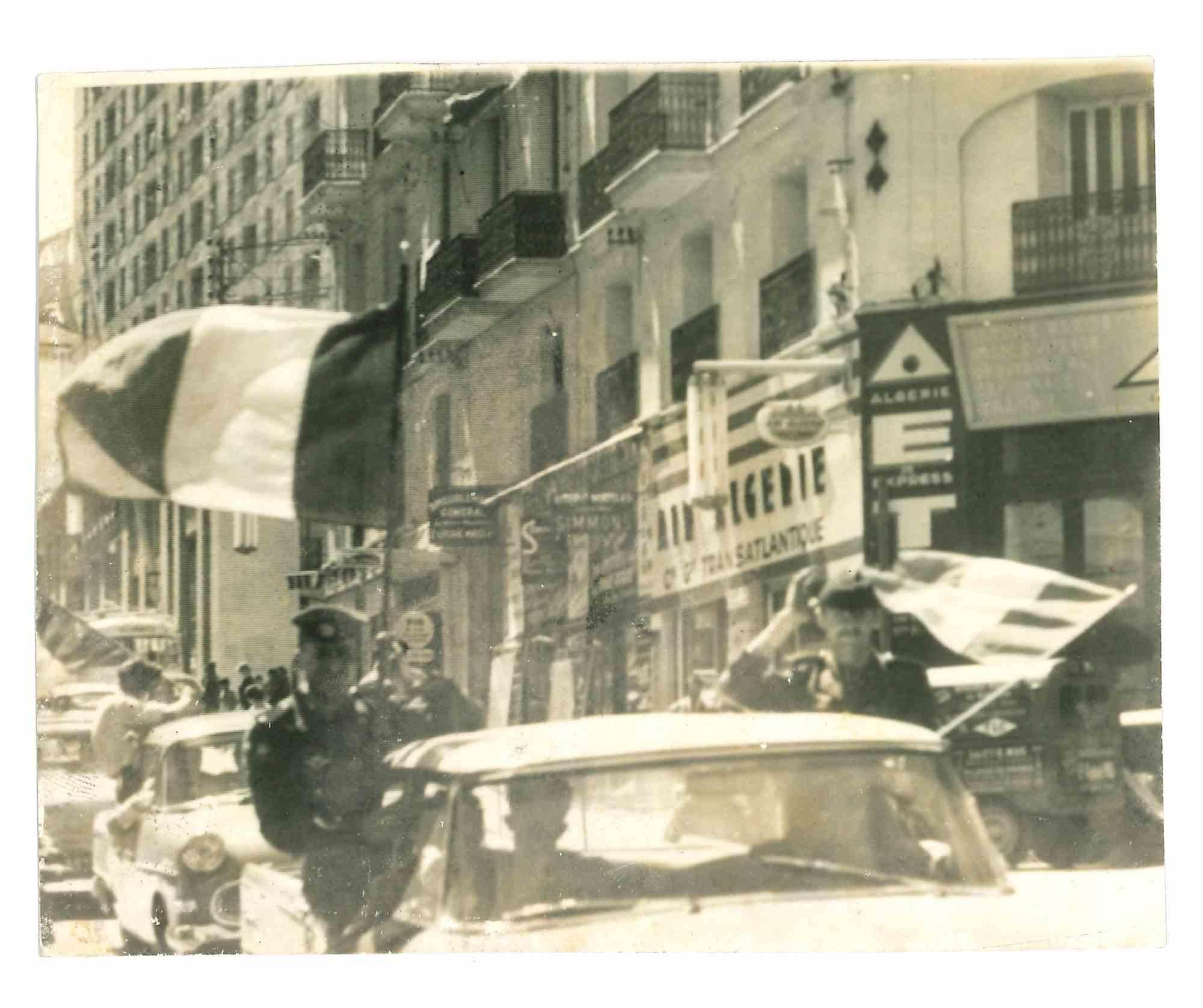 Unknown Figurative Photograph – Krieg in Algerien – Historisches Foto – 1960er Jahre