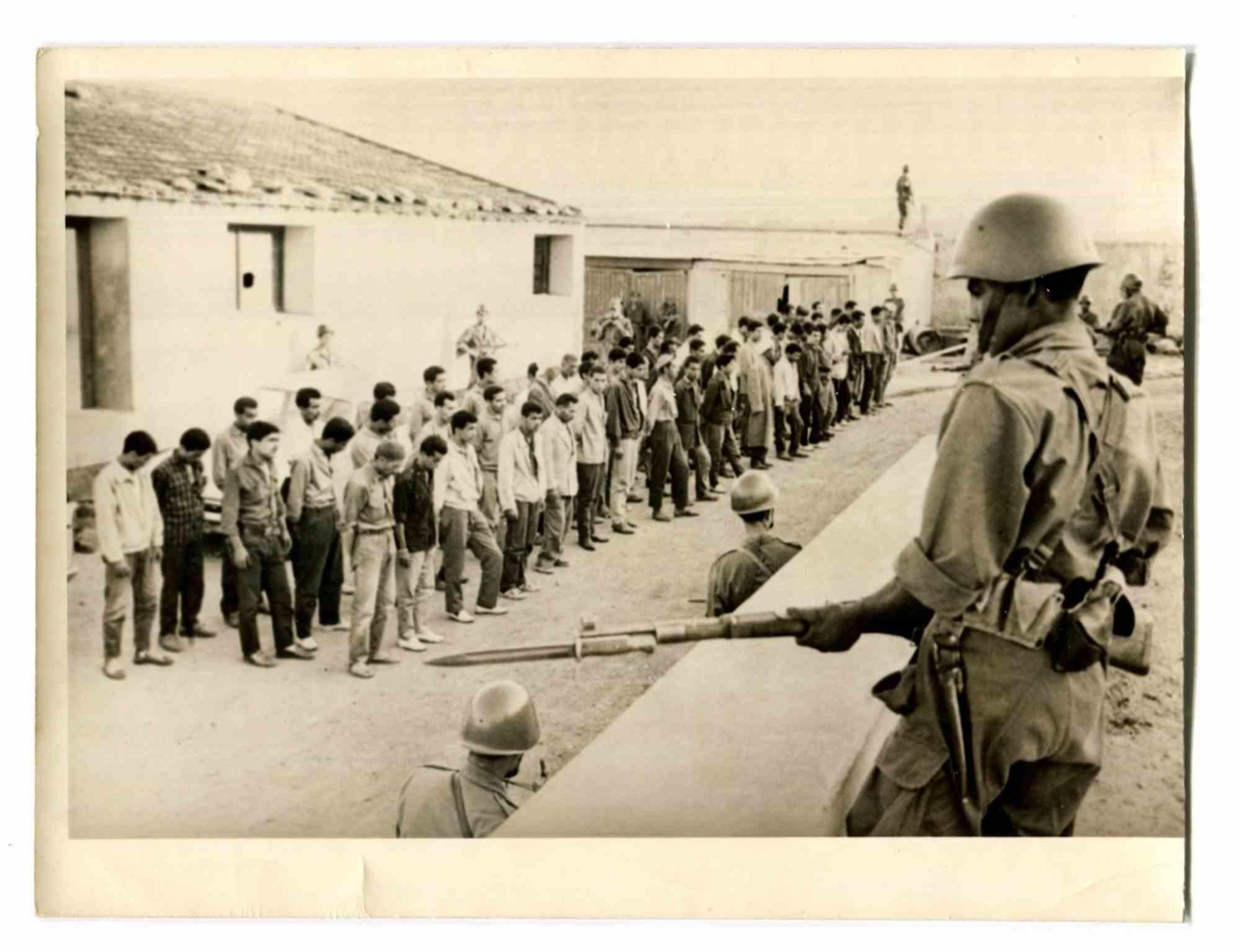 Unknown Figurative Photograph - War in Algeria - Prisoners - Historical Photo  - 1960s