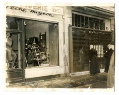 Krieg in Algerien – Der Shop – Historisches Foto  - 1960s
