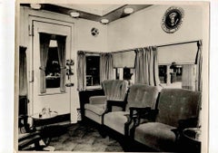 Casa Blanca sobre ruedas - Fotografía Americana de Época - Mediados Siglo XX