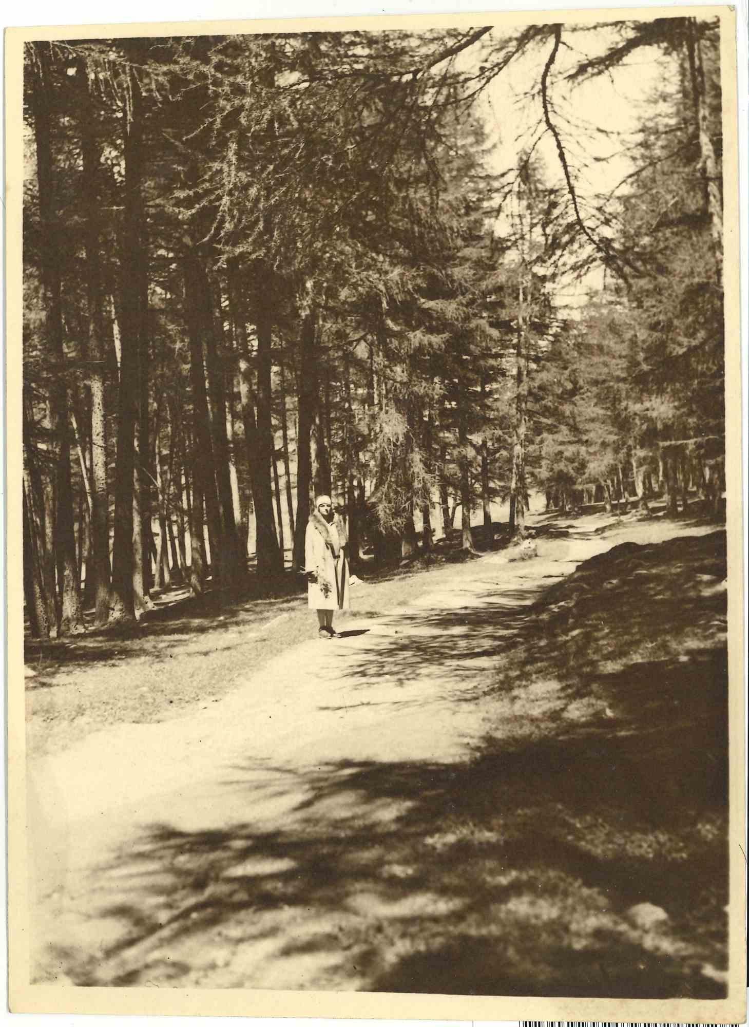 Unknown Landscape Photograph - Woman Portrait in the Wood - Vintage Photograph - mid-20th Century