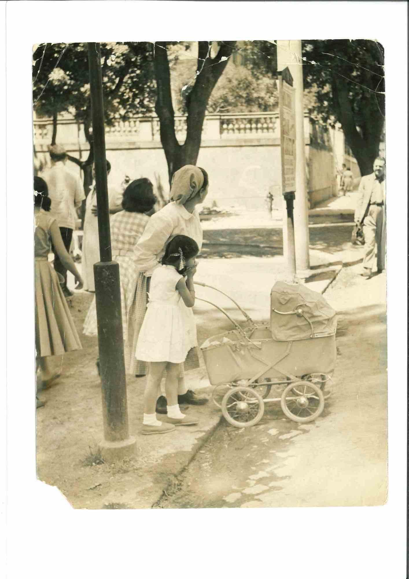 Unknown Figurative Photograph – Frauenrechtsbewegung – Historische Fotos – 1960er Jahre