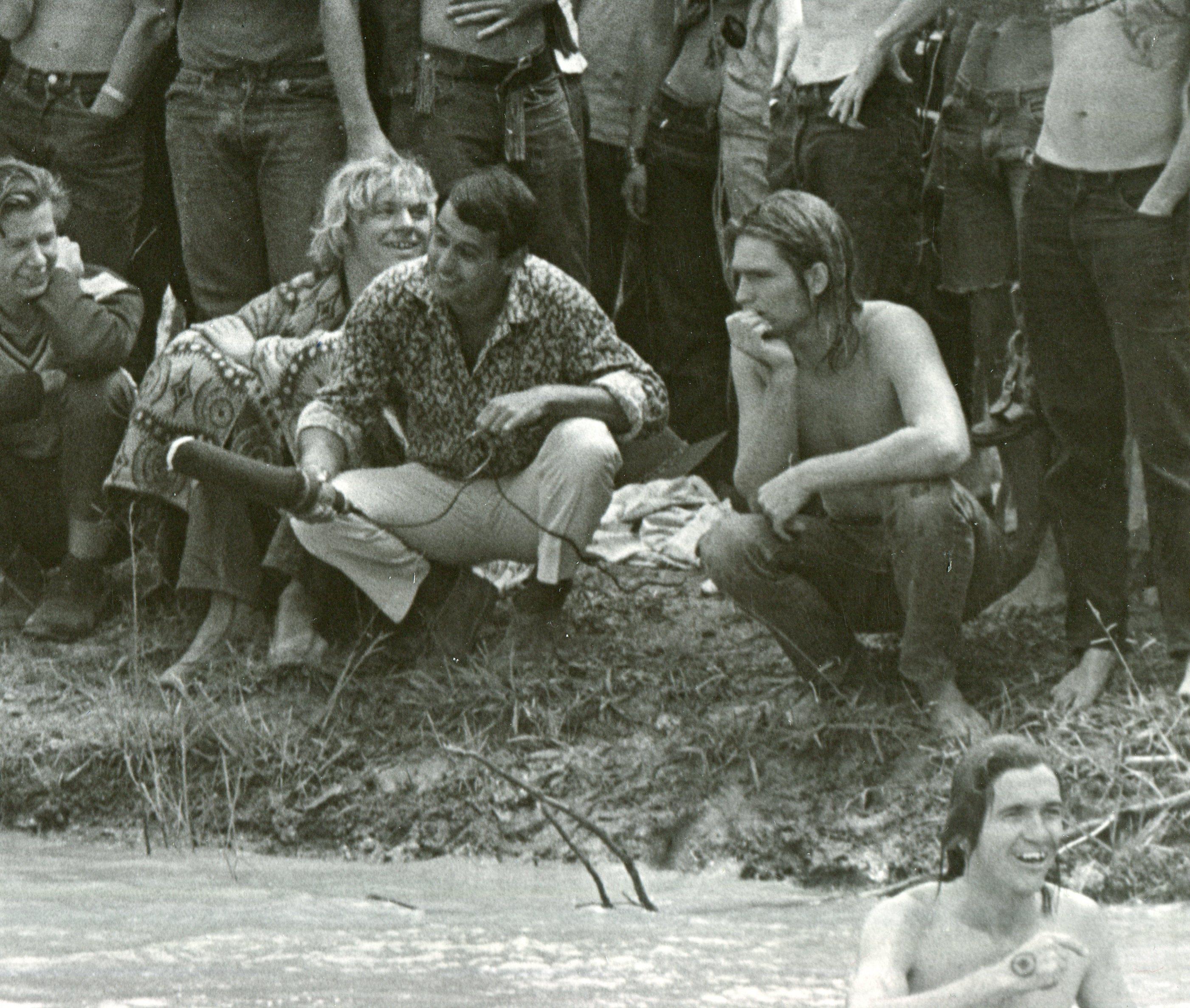 Holzstock, Besucher (Moderne), Photograph, von Unknown