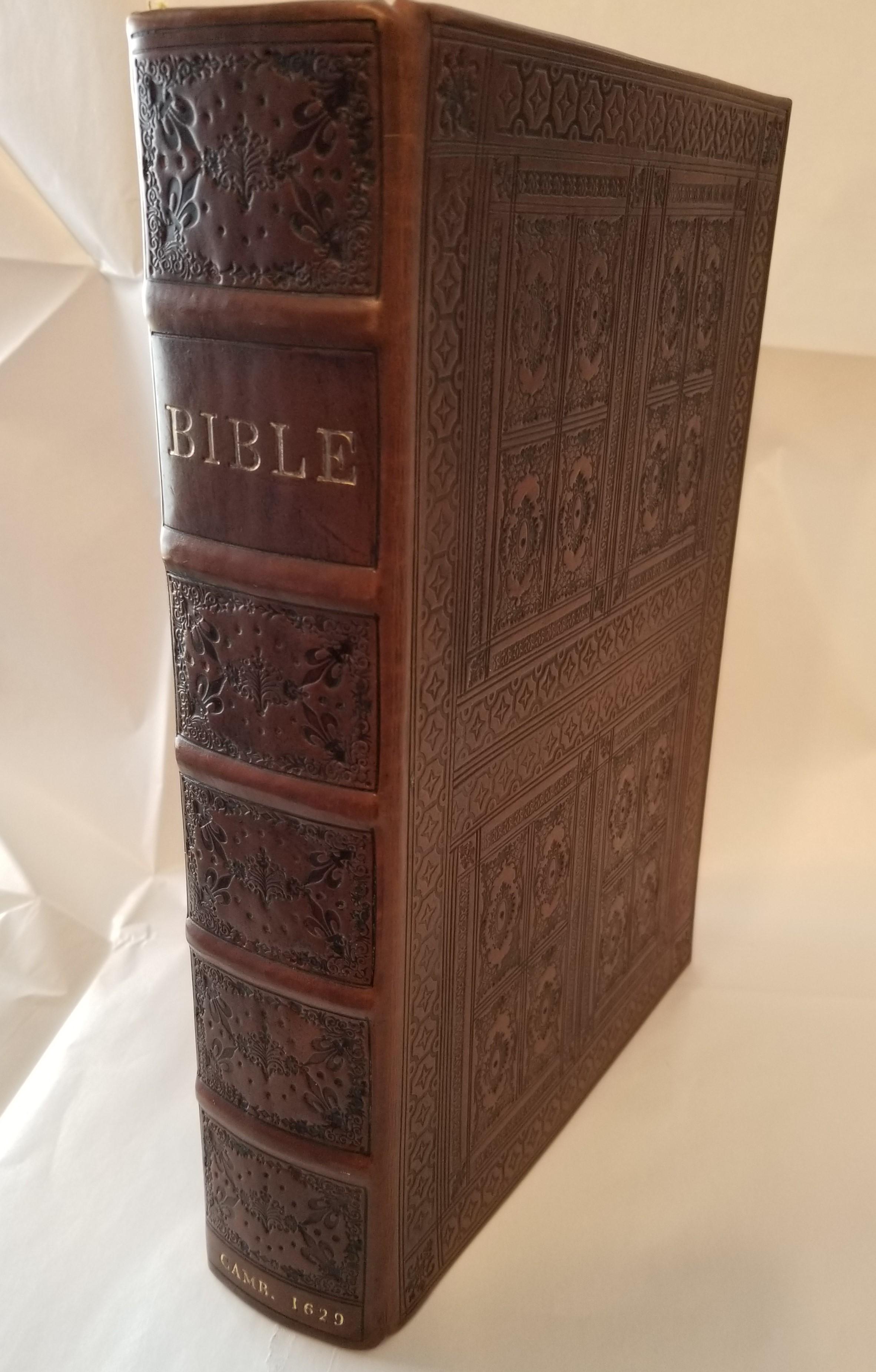 1629 Complete Cambridge Bible King James First Edition Folio Title Engraving - Print by Unknown