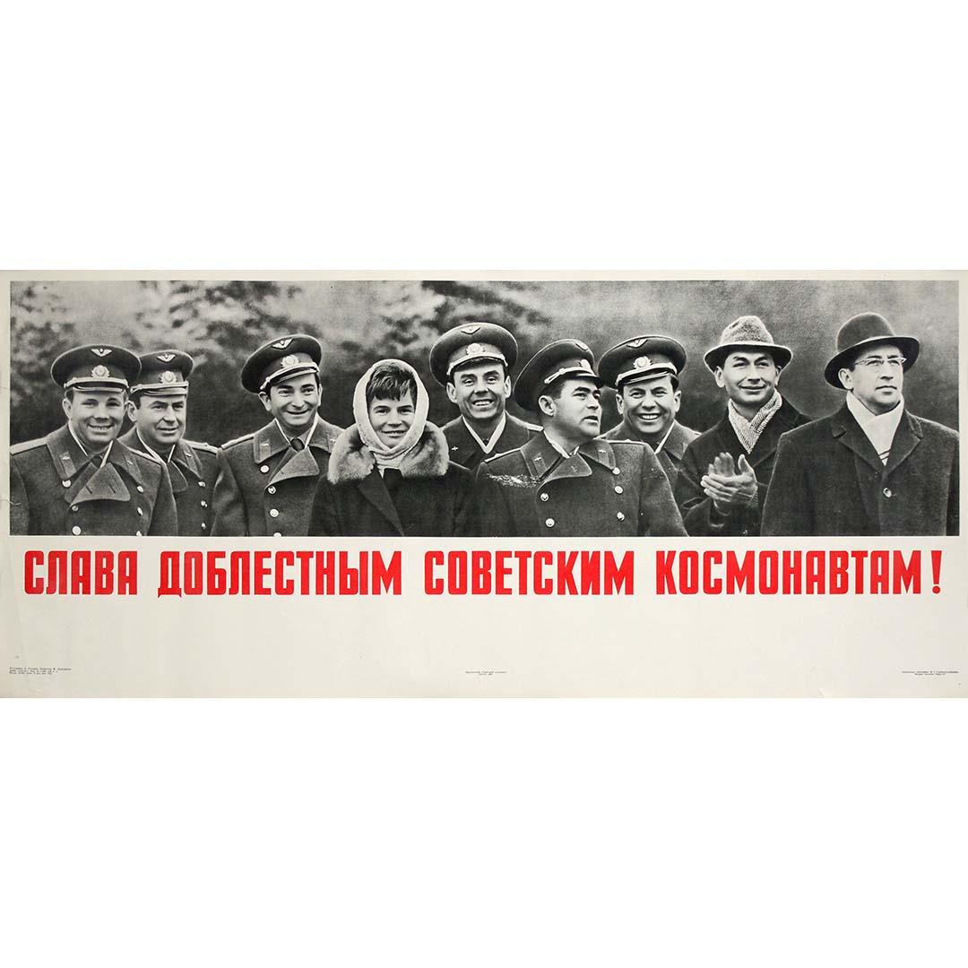 1965 original soviet poster : “Glory to the valiant Soviet cosmonauts!”