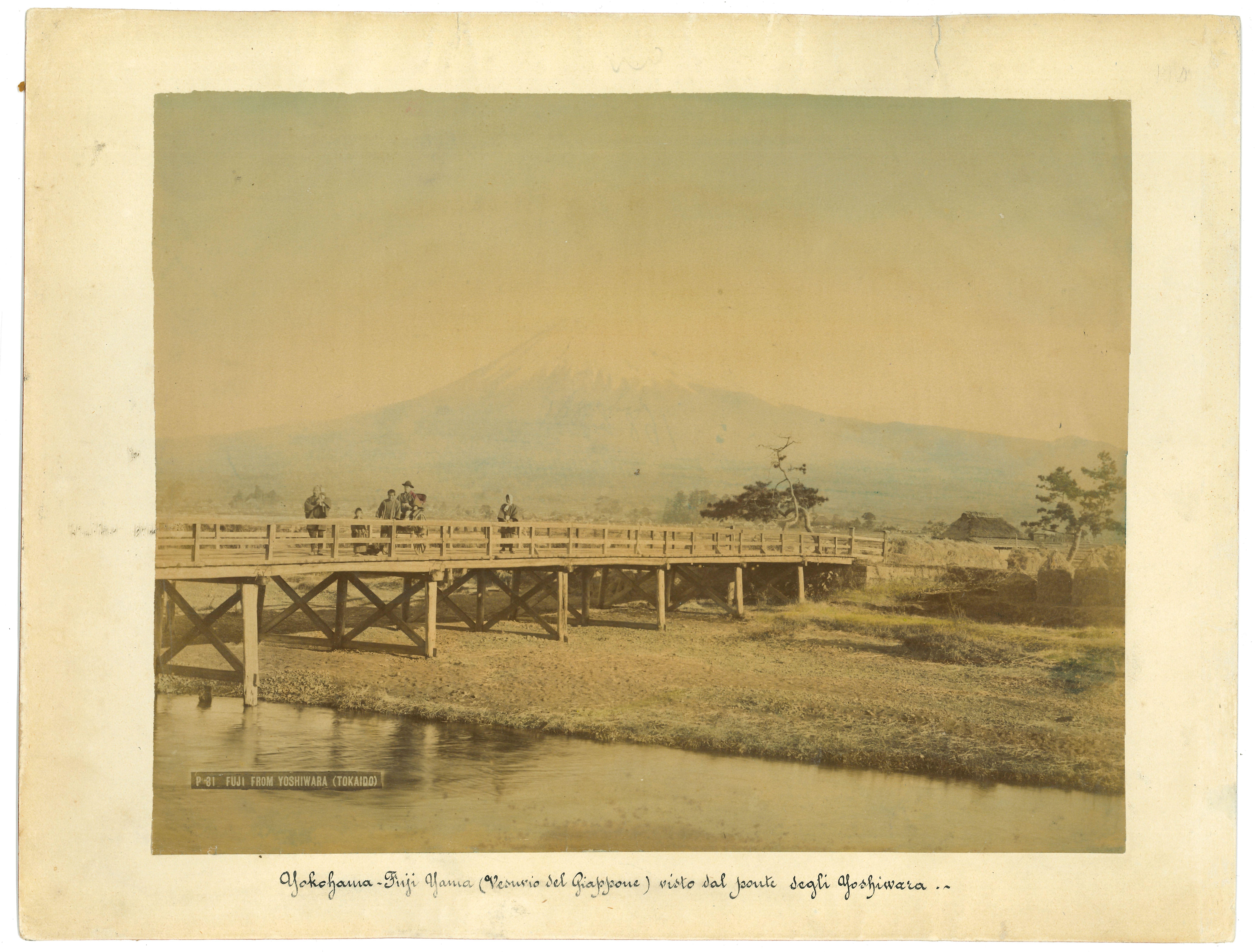 Landscape Print Unknown - Vues anciennes de Yokohama - Impression albumen vintage - années 1890