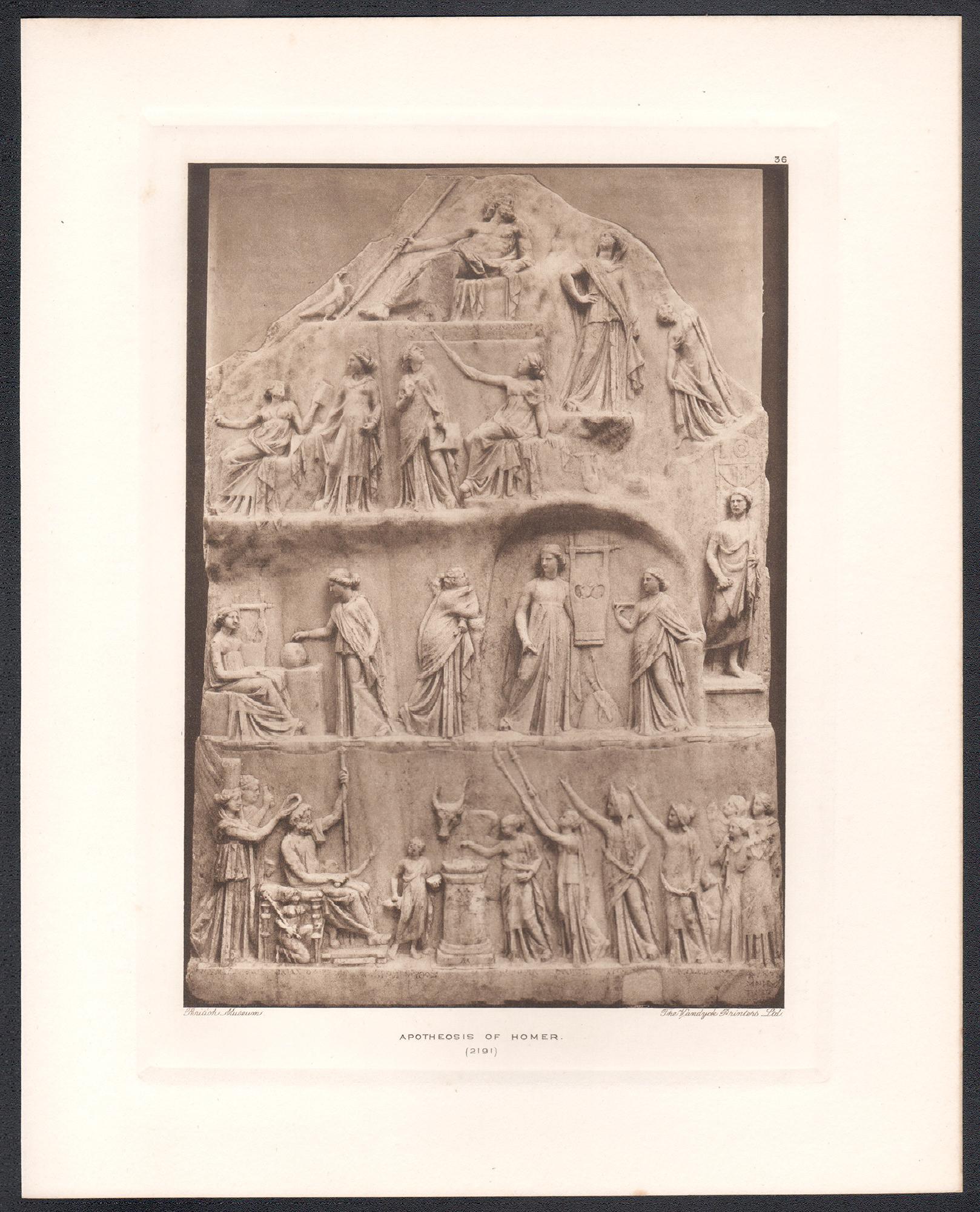 Apoteosis de Homero, fotograbado de escultura clásica romana del Museo Británico - Print de Unknown
