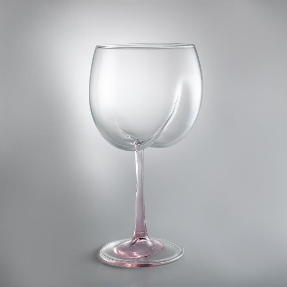 Verres Bum par Laure Prouvost, verre de Murano, art contemporain - Surréalisme Print par Unknown