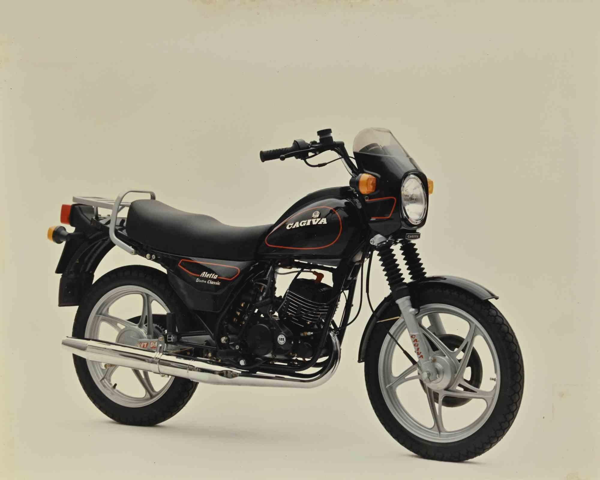 Moto Cagiva - Set di stampe offset d'epoca - Anni '80 in vendita 9