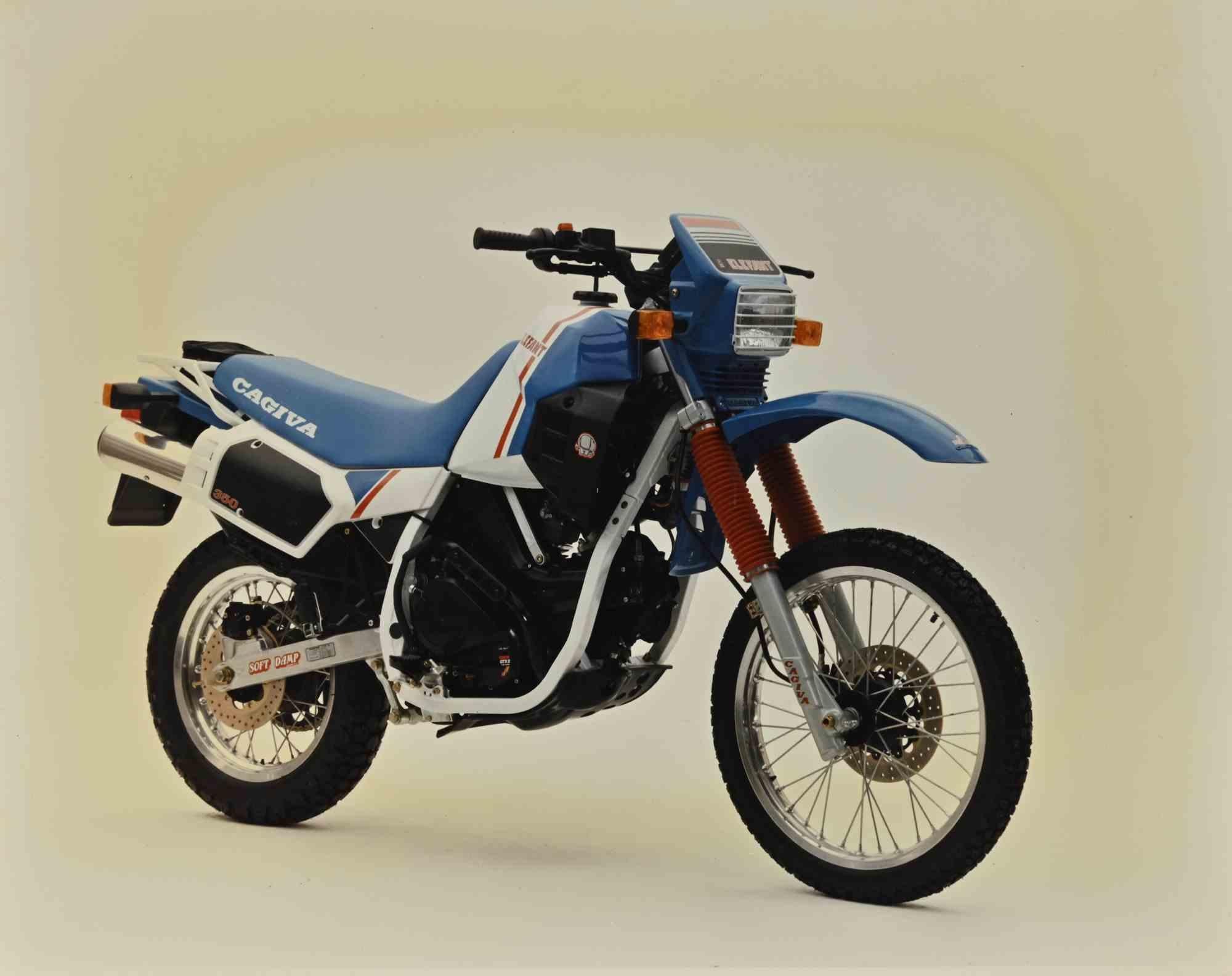Moto Cagiva - Set di stampe offset d'epoca - Anni '80 in vendita 4