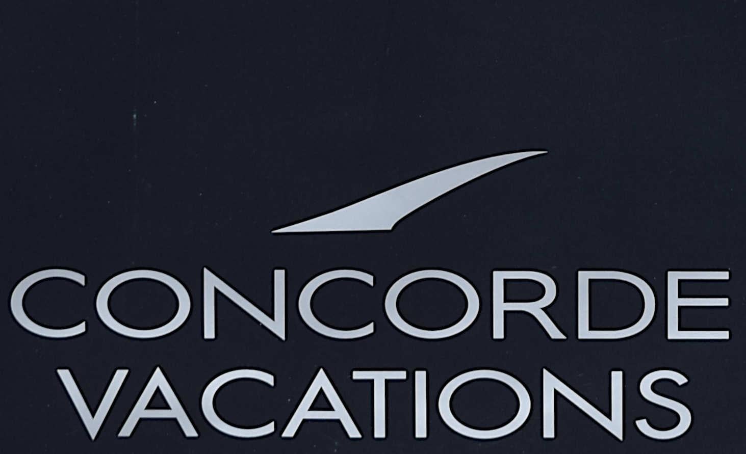 Concorde Vacations, Poster di viaggio originale d'epoca - Print Nero di Unknown