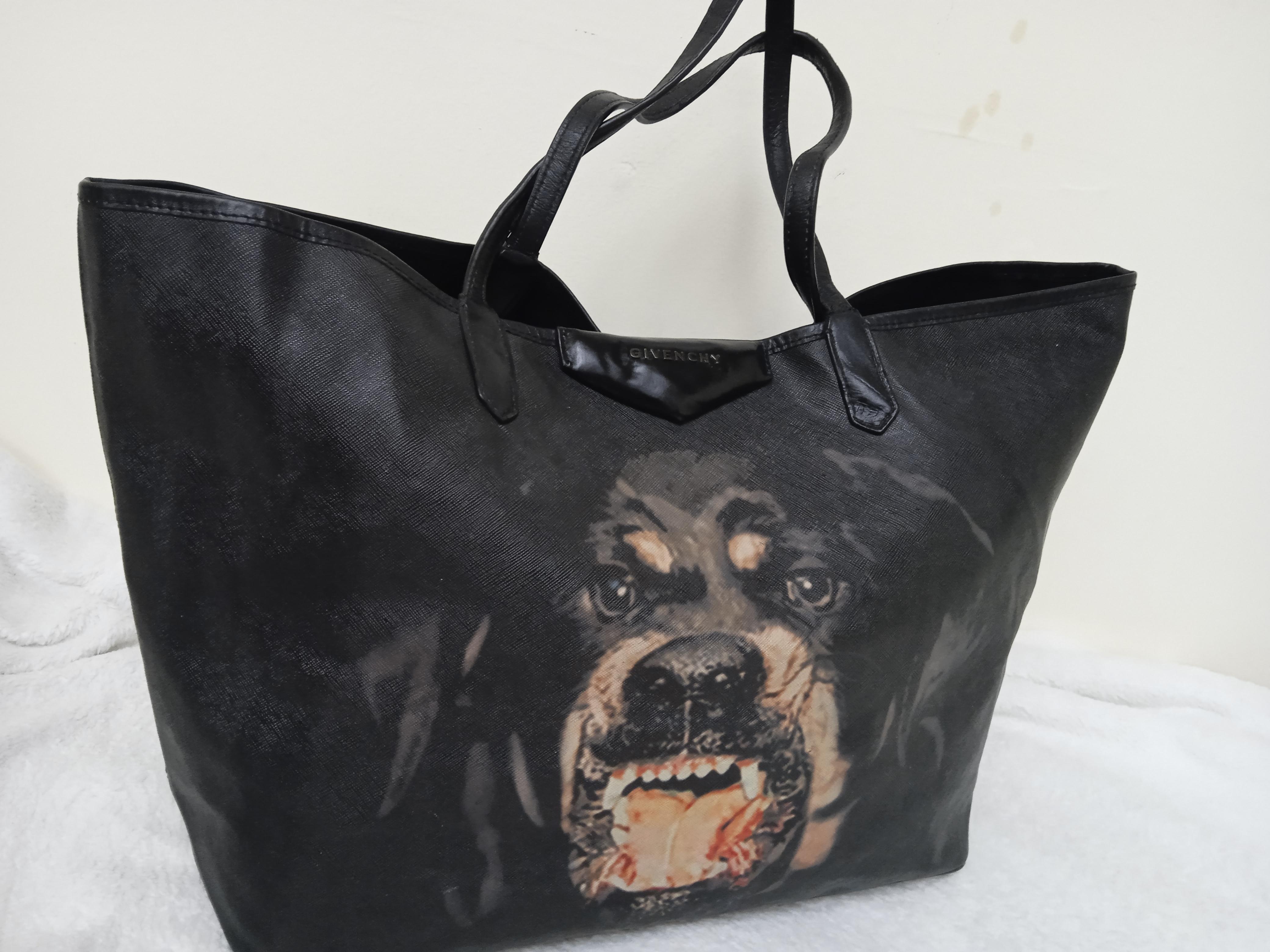 Givenchy Rottweiler Tasche groß gebraucht – Print von Unknown