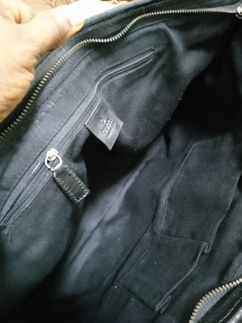 Sac en cuir noir Gucci vintage en vente 1