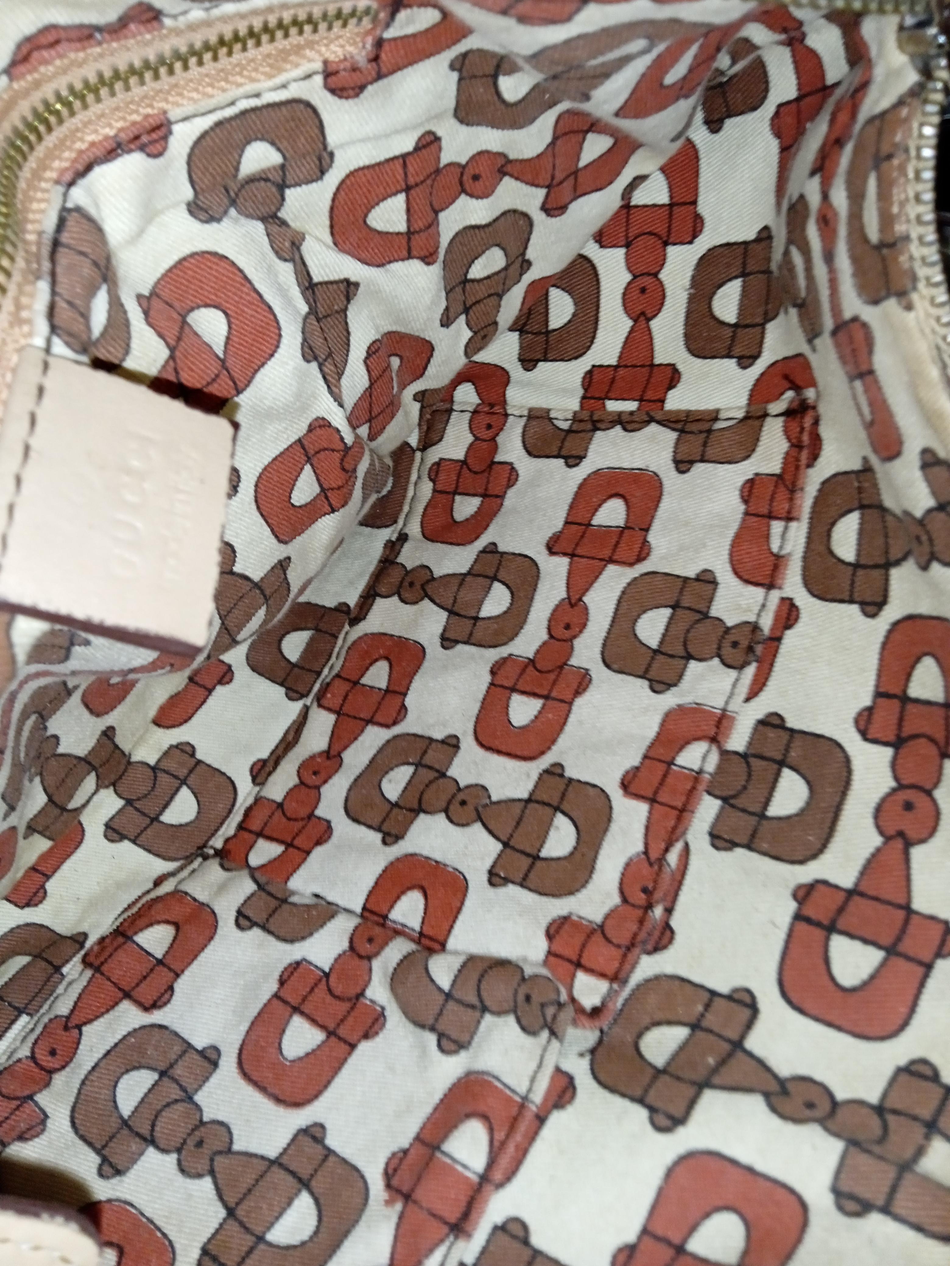 Gucci shoulder bag used  For Sale 1